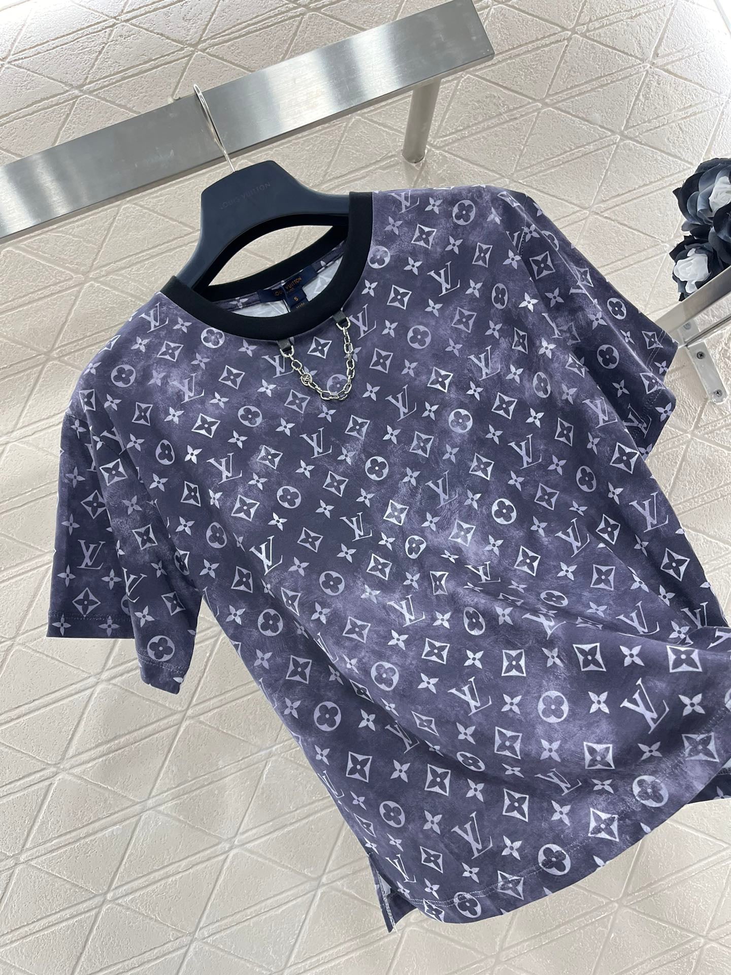 Round neck printed chain πππ