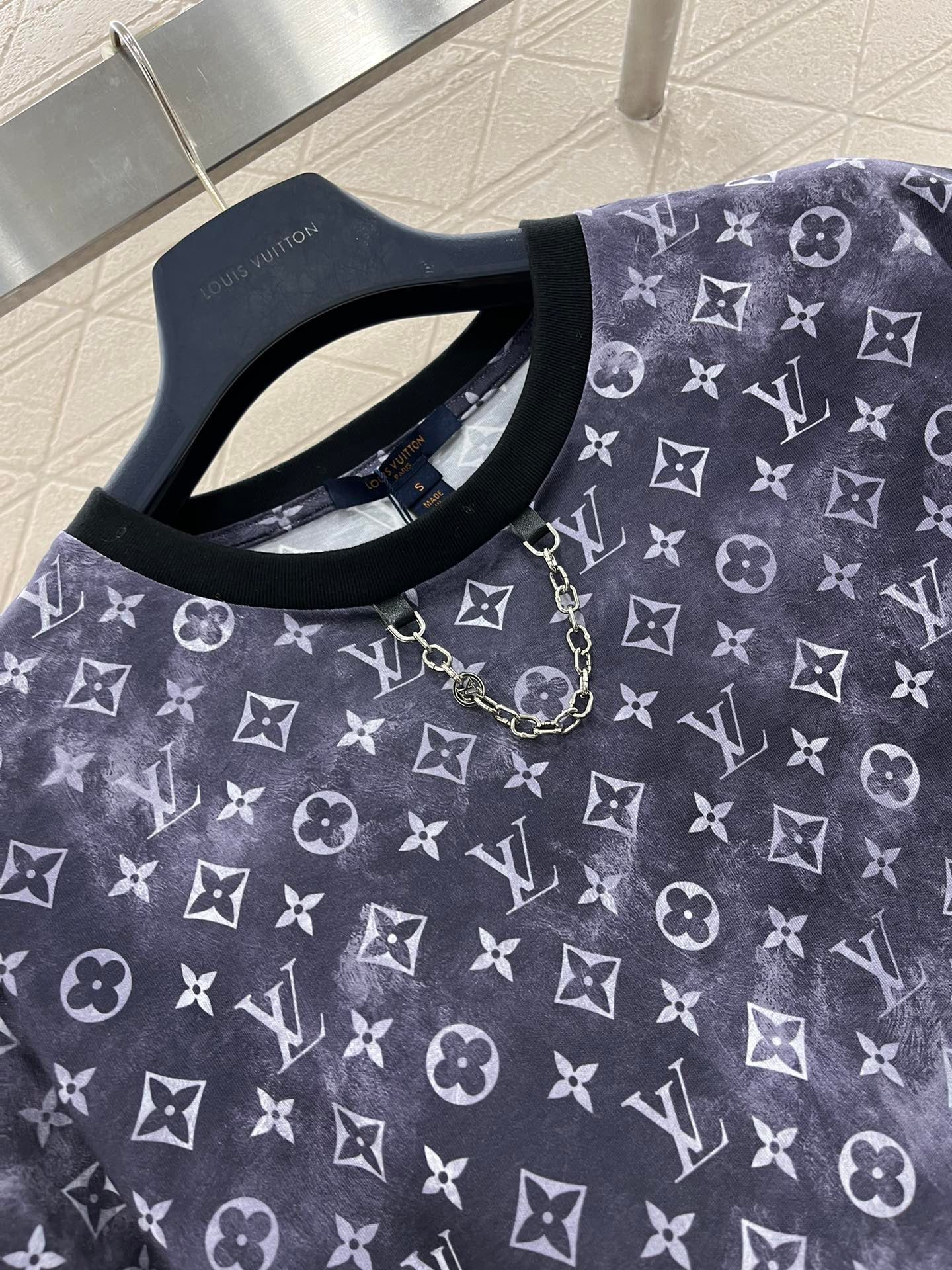 Round neck printed chain πππ