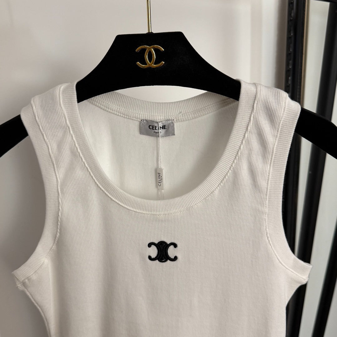 25 simple logo embroidered letter vest