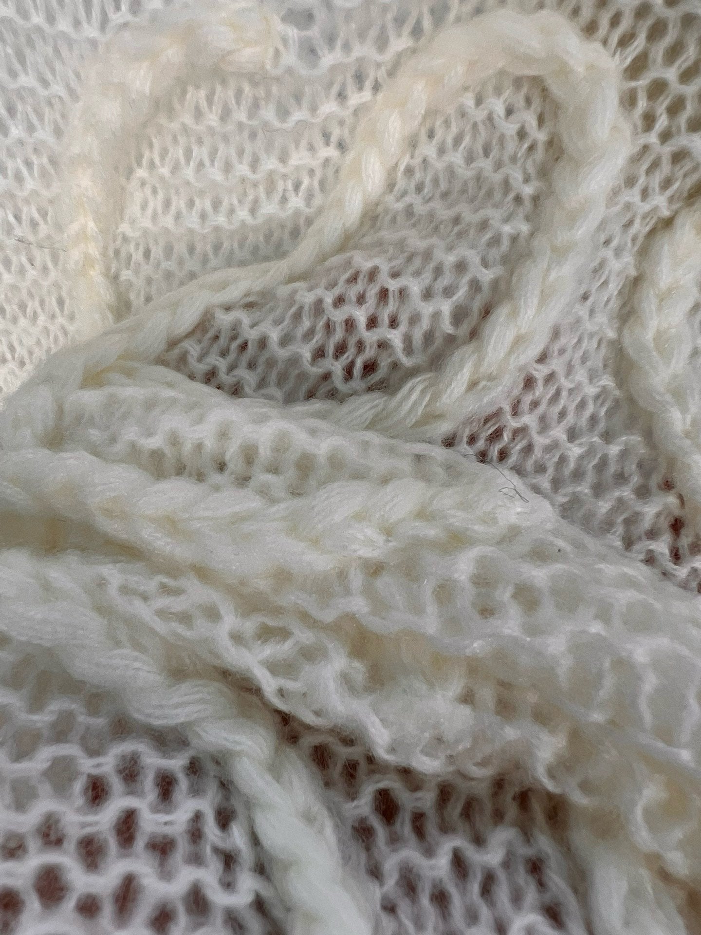 25 Pure white wool vest