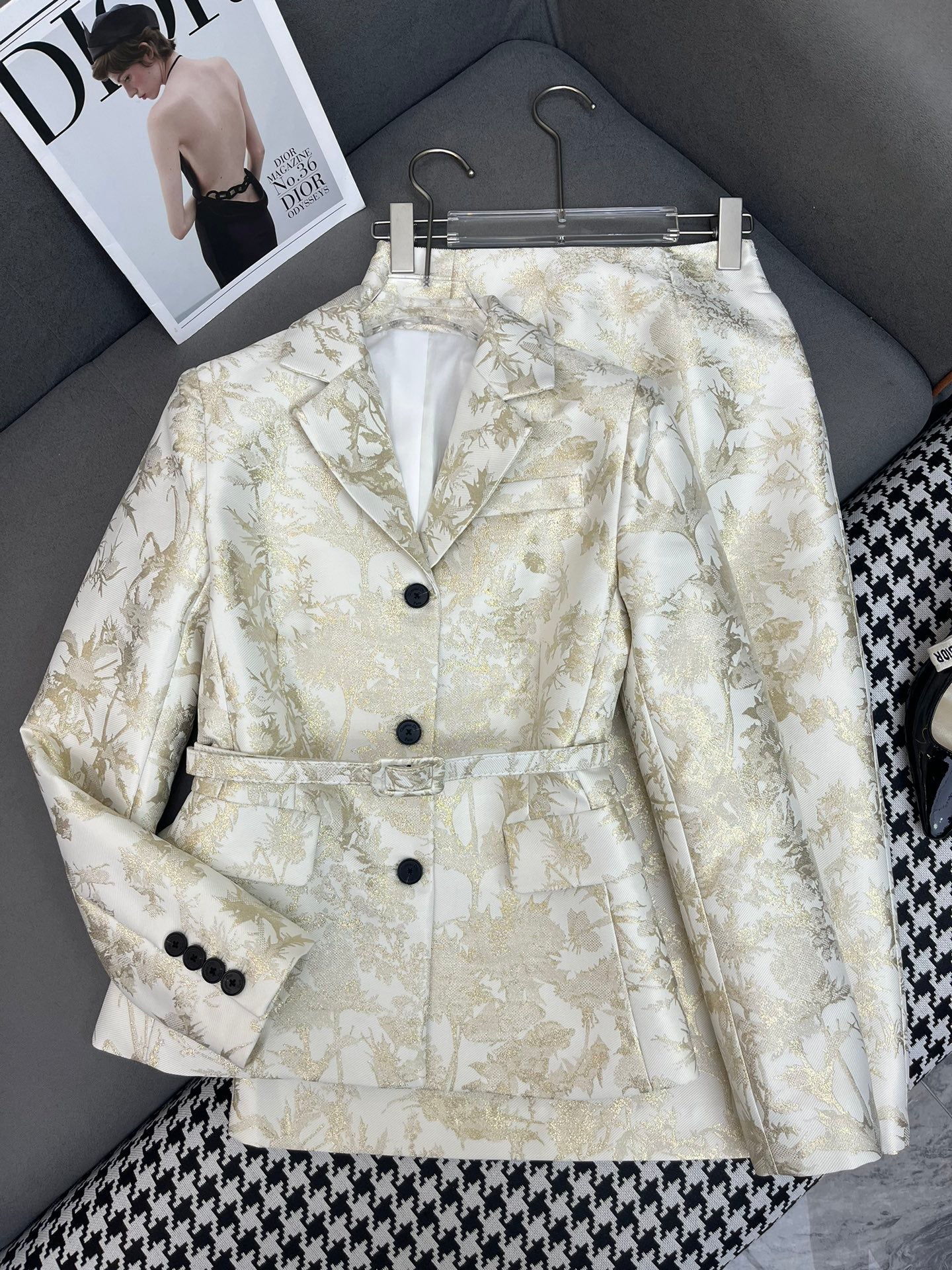 gold jacquard blazer
