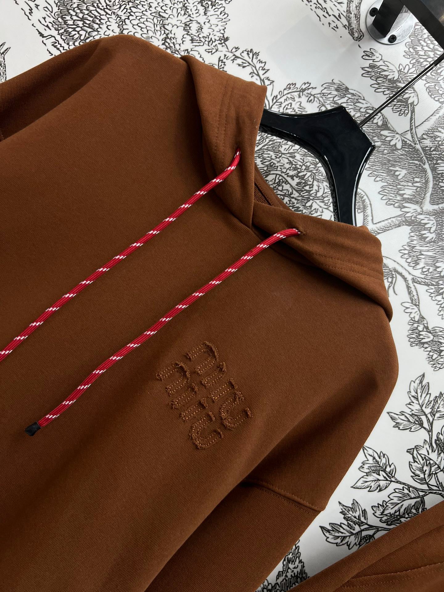 Hooded Short Sweatshirt + Shorts