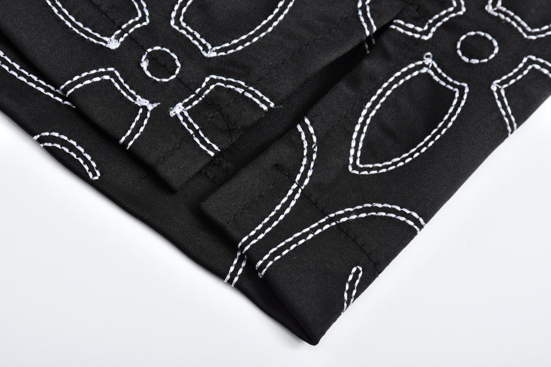 Arabesque boot thread embroidered short-sleeved shirt