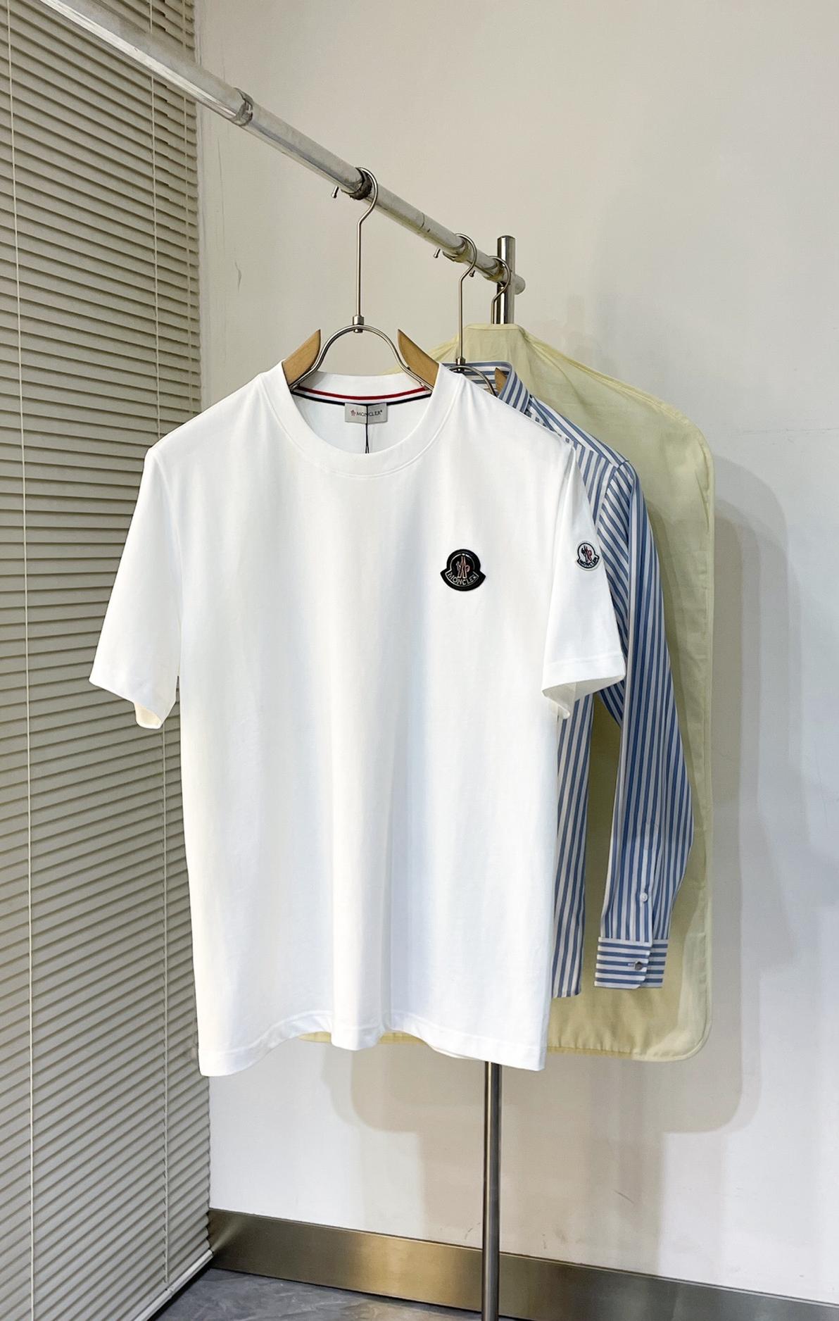 25 Mon Spring/Summer new metal logo on chest t-shirt