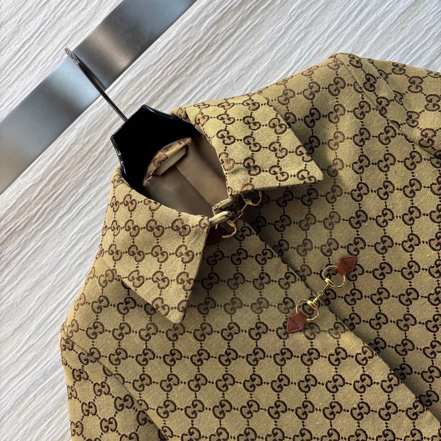 Lapel short sleeves