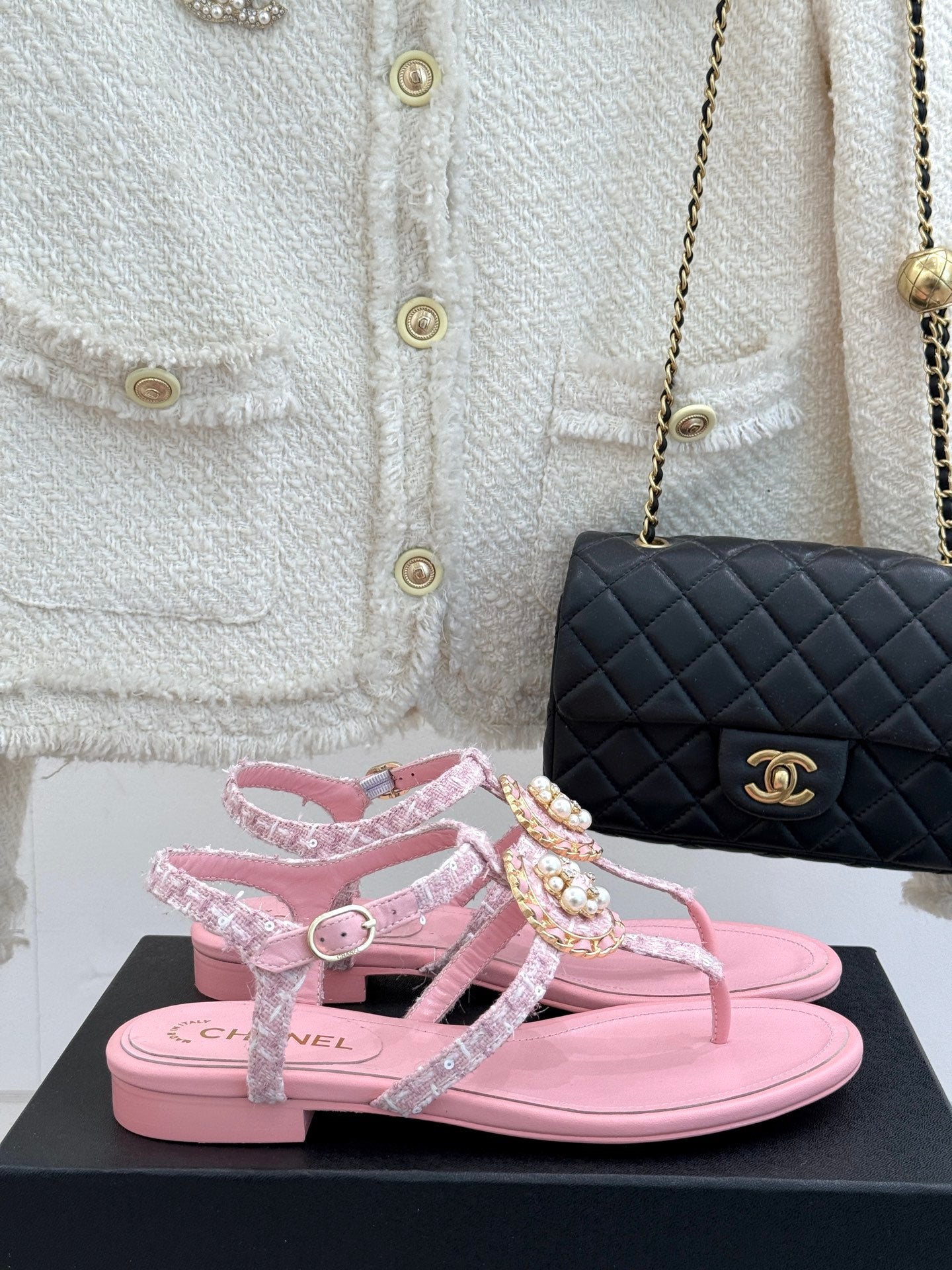 C 25 Pearl clip-on Pink, Brown, Black sandals