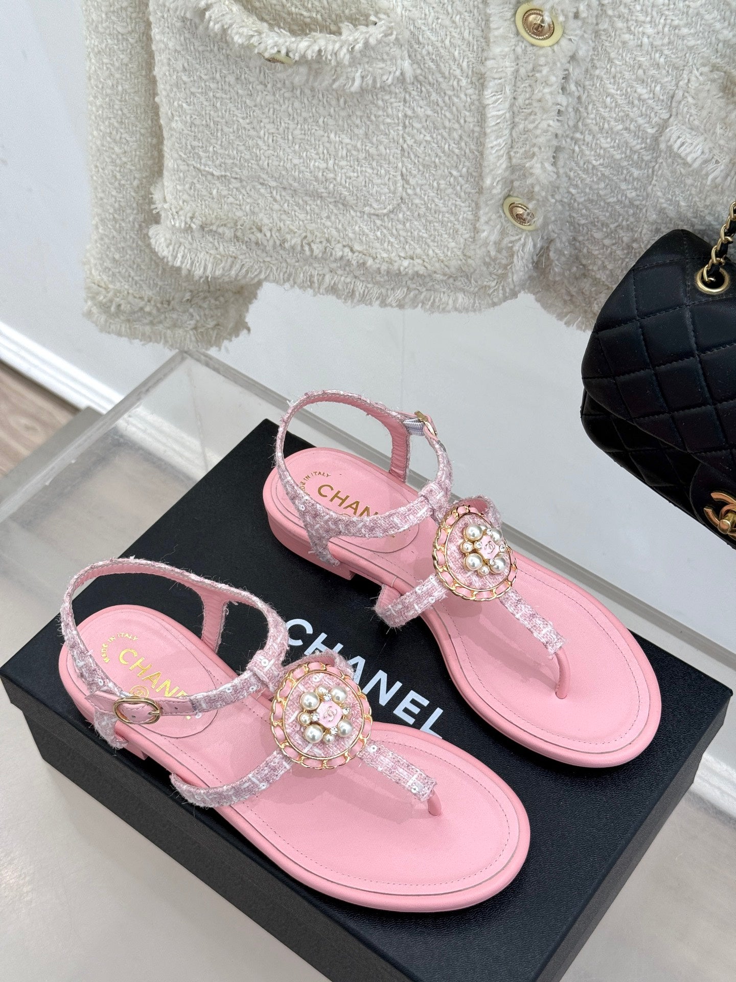 C 25 Pearl clip-on Pink, Brown, Black sandals