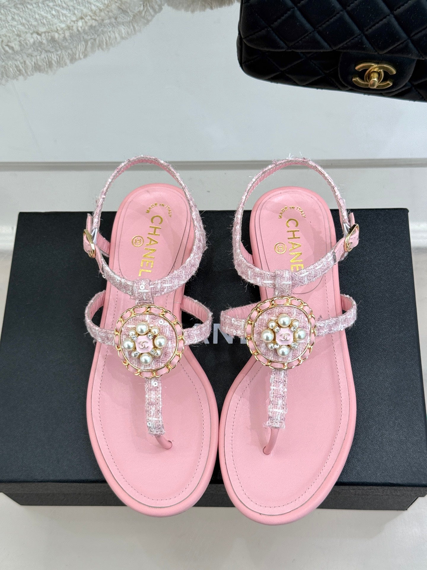 C 25 Pearl clip-on Pink, Brown, Black sandals