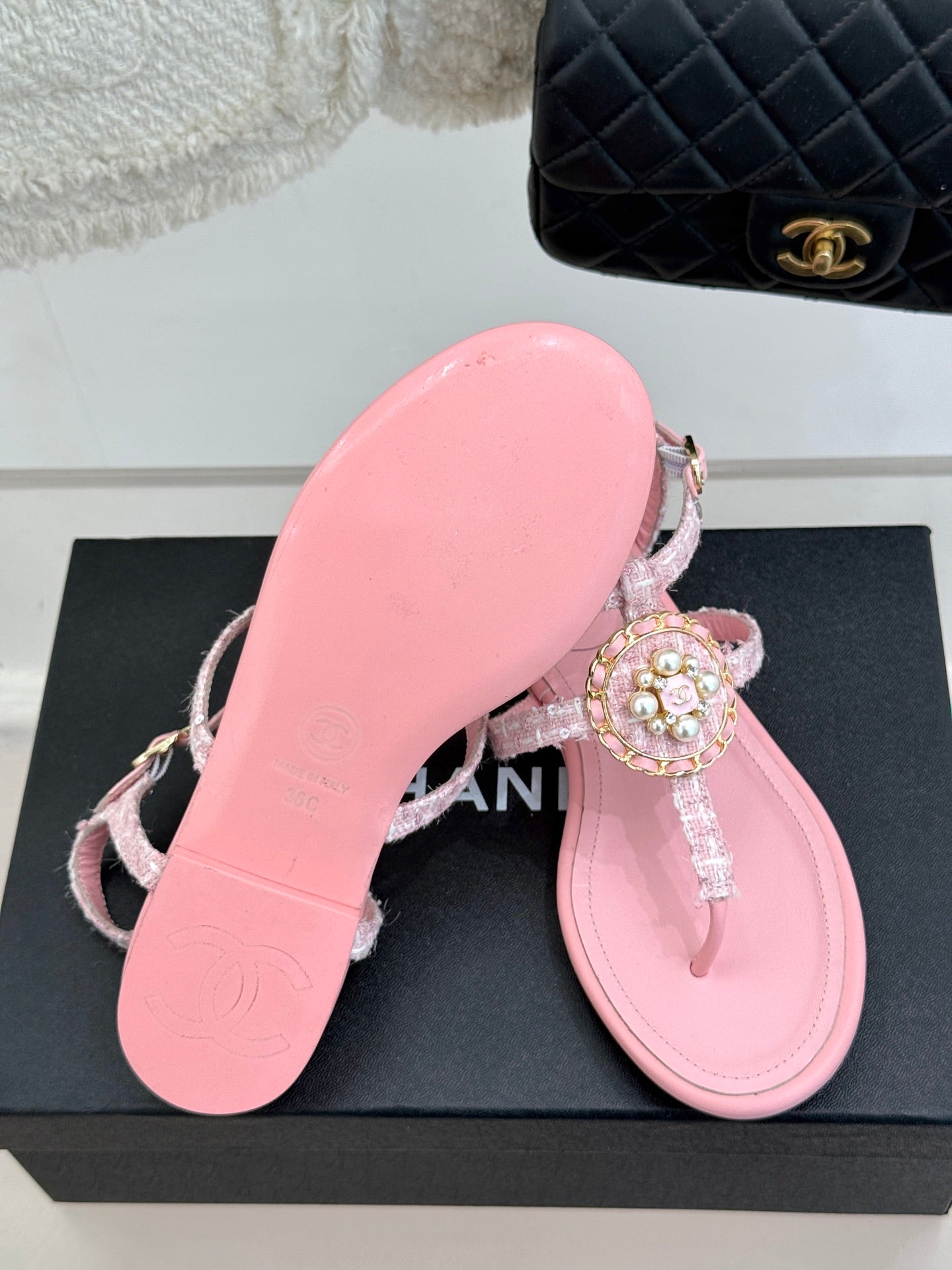 C 25 Pearl clip-on Pink, Brown, Black sandals