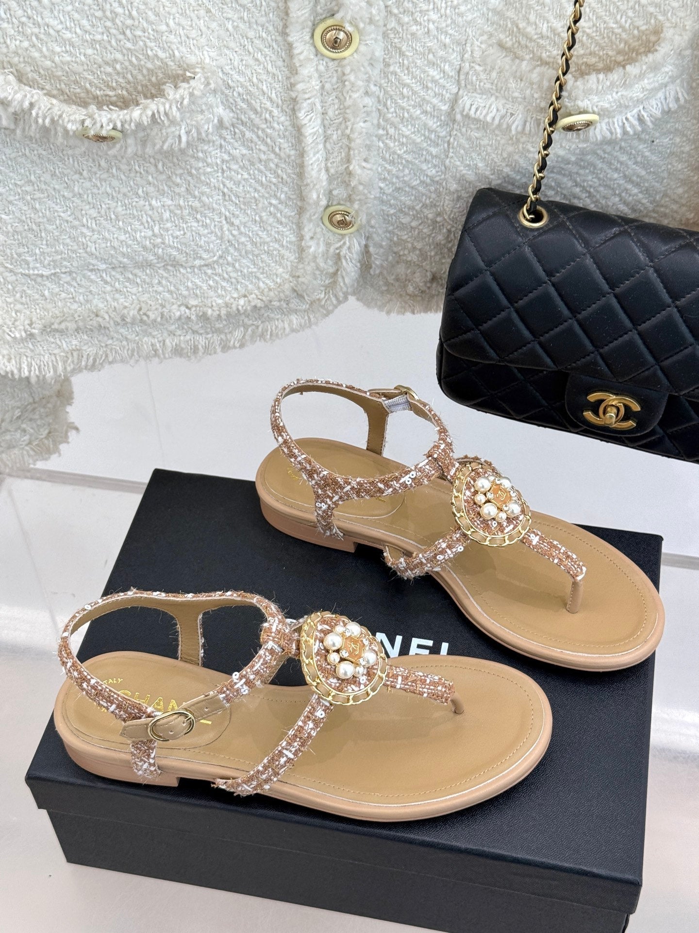 C 25 Pearl clip-on Pink, Brown, Black sandals