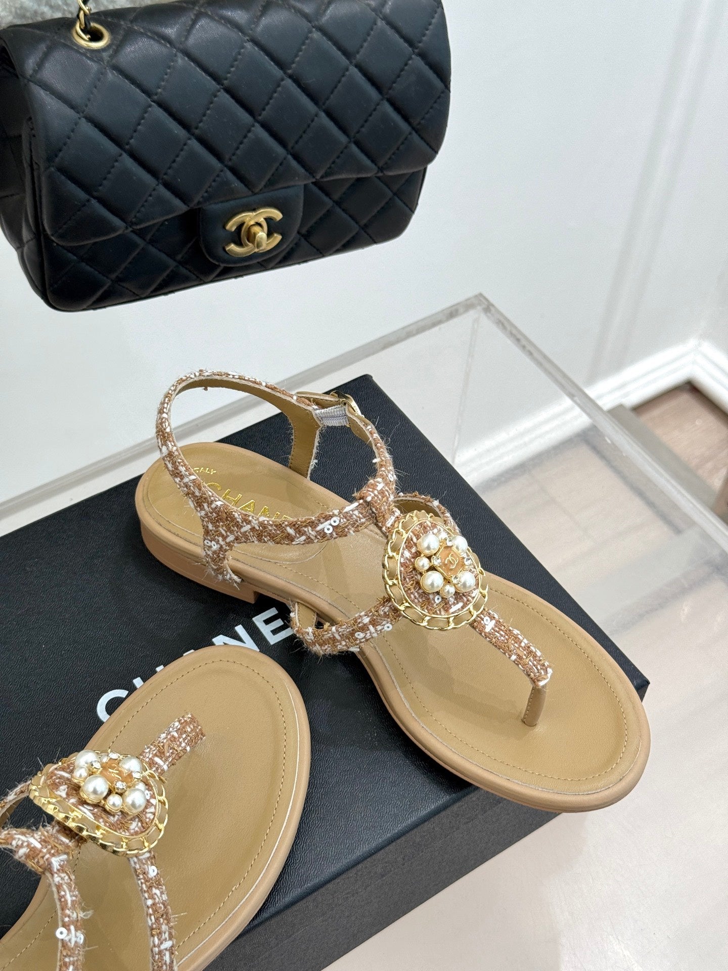 C 25 Pearl clip-on Pink, Brown, Black sandals