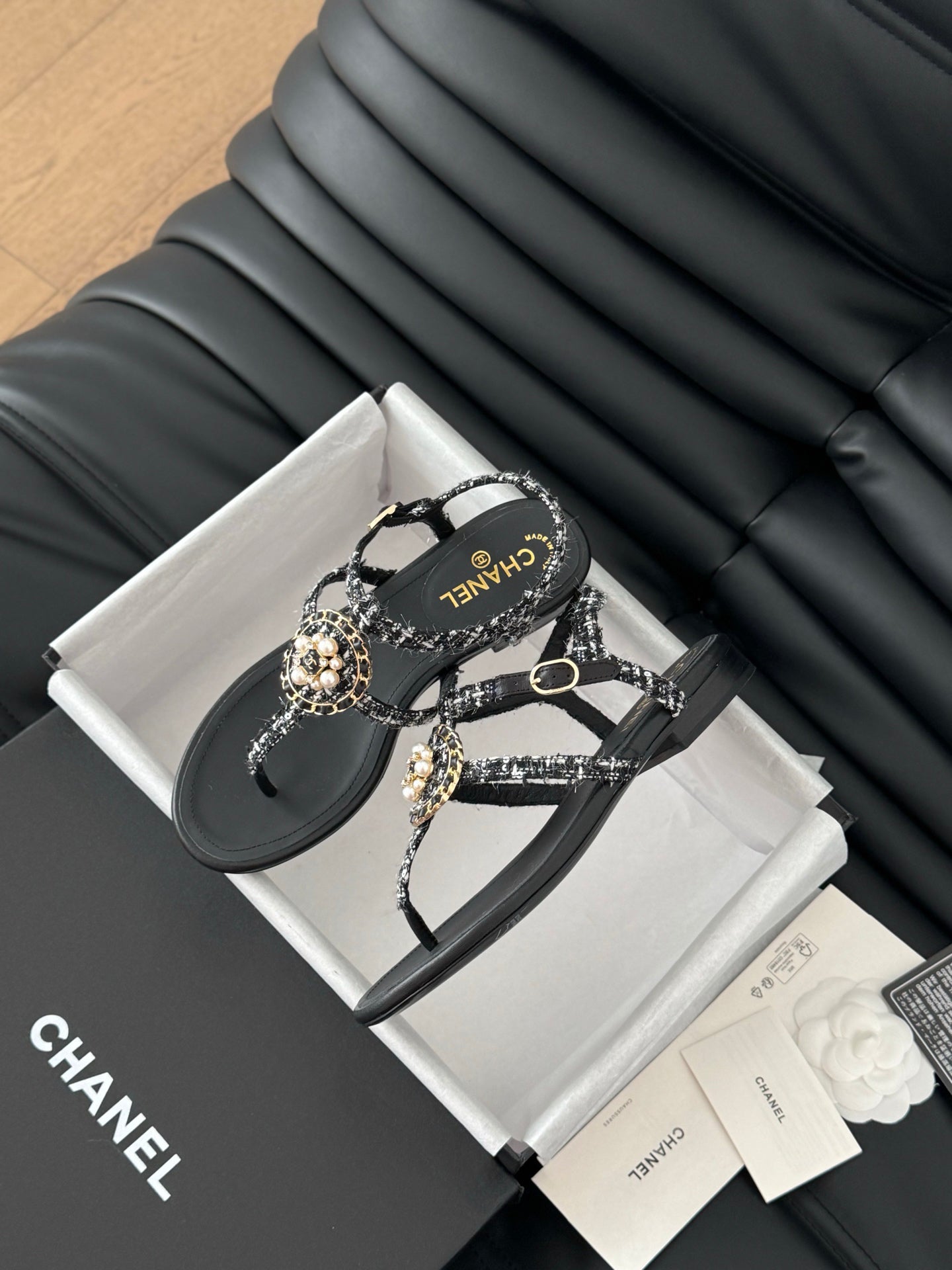 C 25 Pearl clip-on Pink, Brown, Black sandals