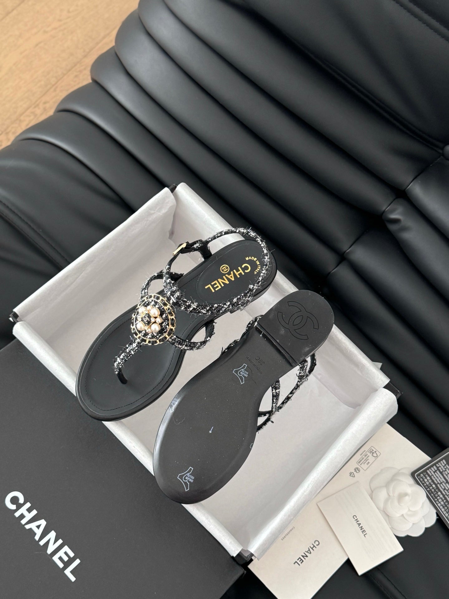 C 25 Pearl clip-on Pink, Brown, Black sandals
