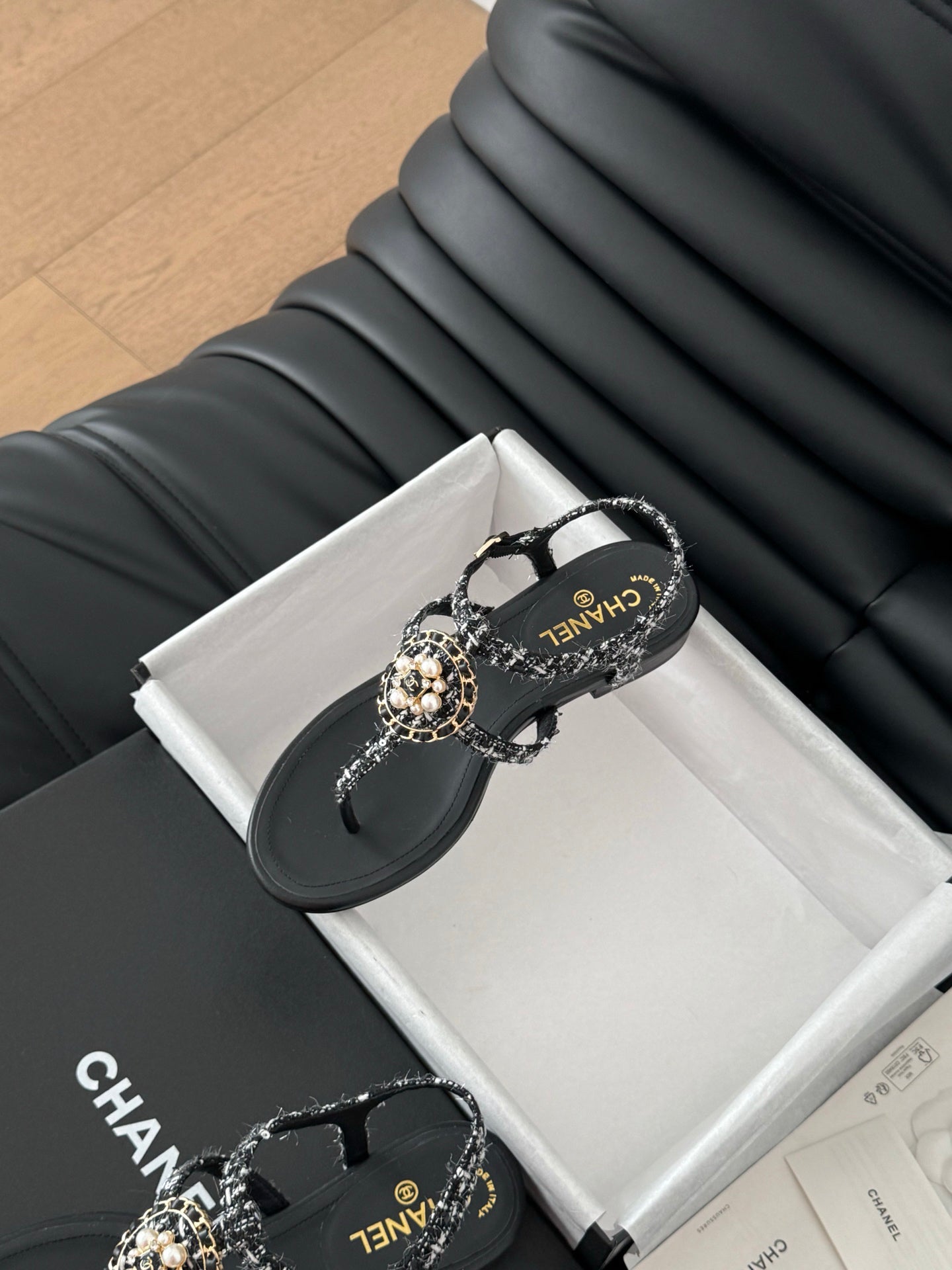C 25 Pearl clip-on Pink, Brown, Black sandals