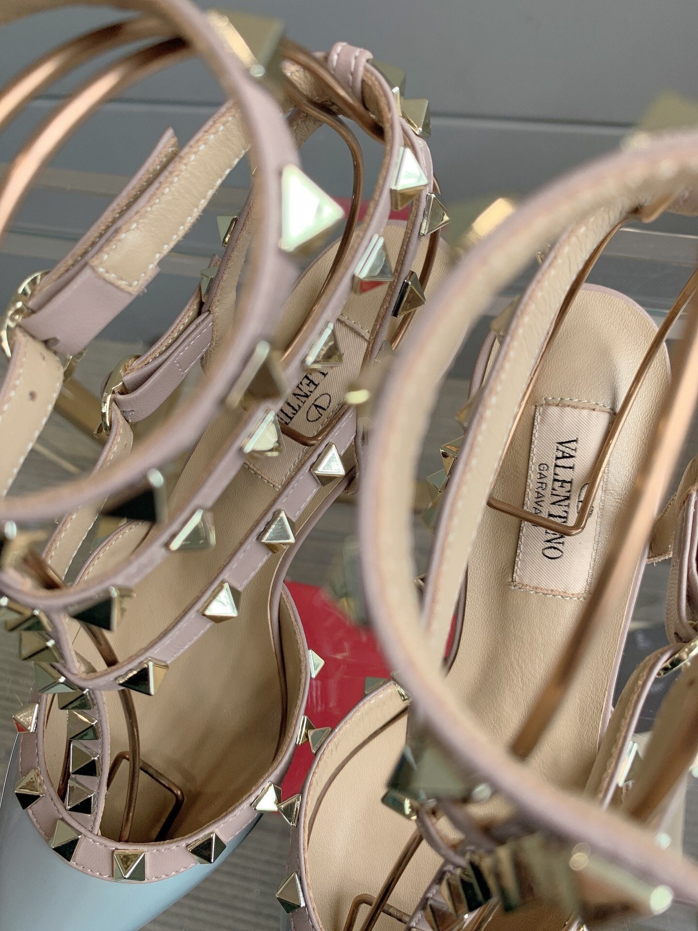 V Classic Rivet Shoes