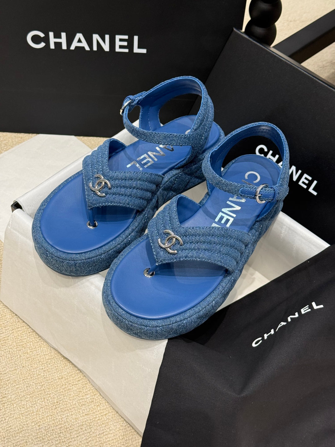 C 25 Vacation Collection Sandals