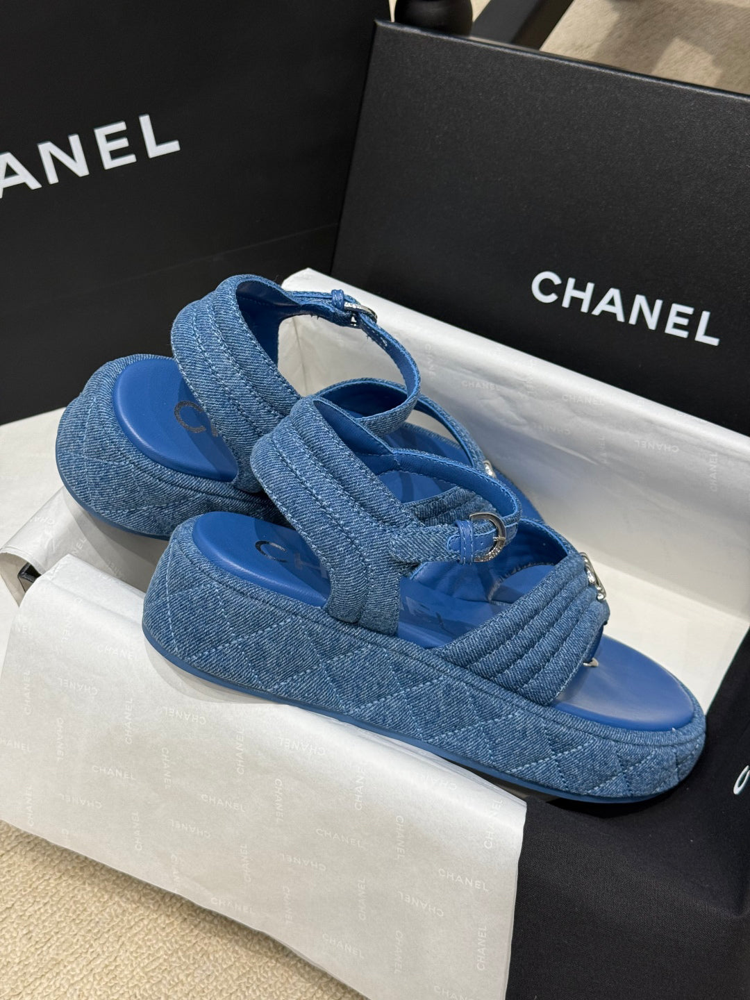 C 25 Vacation Collection Sandals