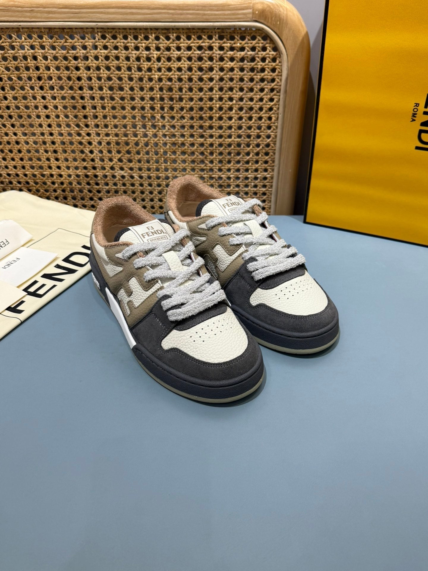 F MATCH Couple Sneakers