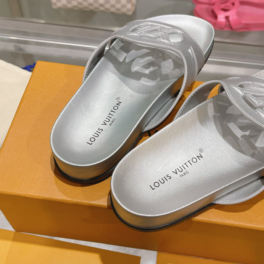 L men's and women's sandals