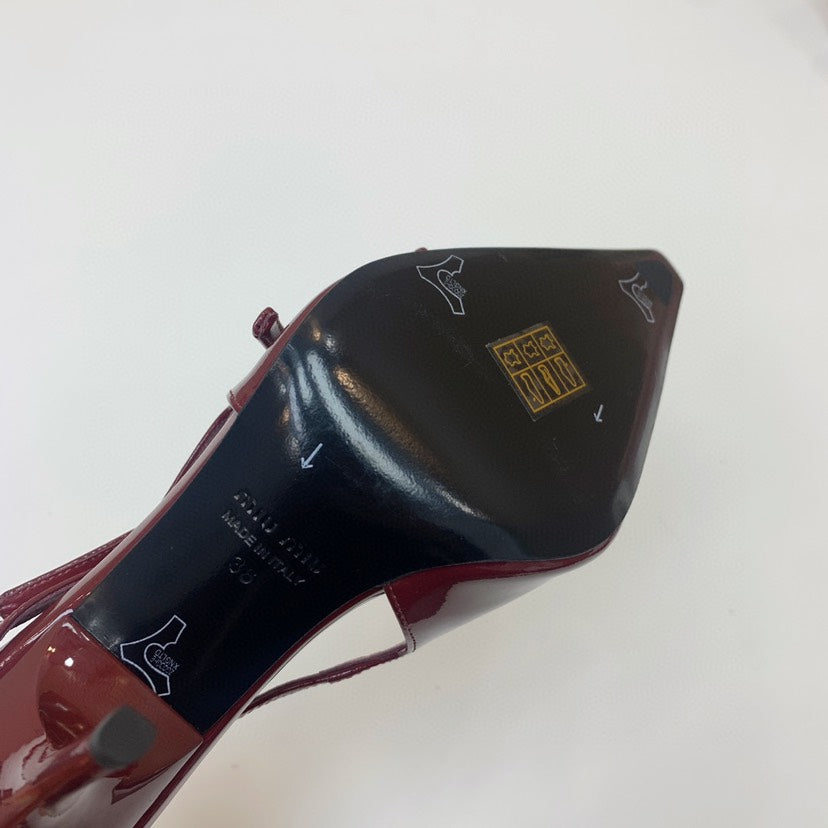Kitten heel slingback shoes