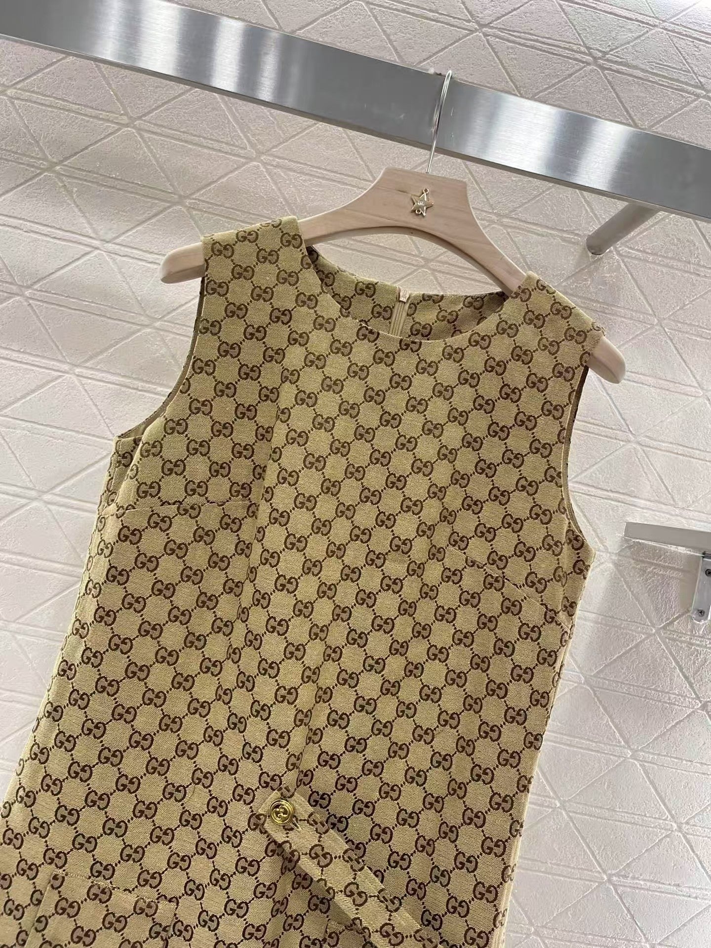 25ss sleeveless pleated jacquard tank dress