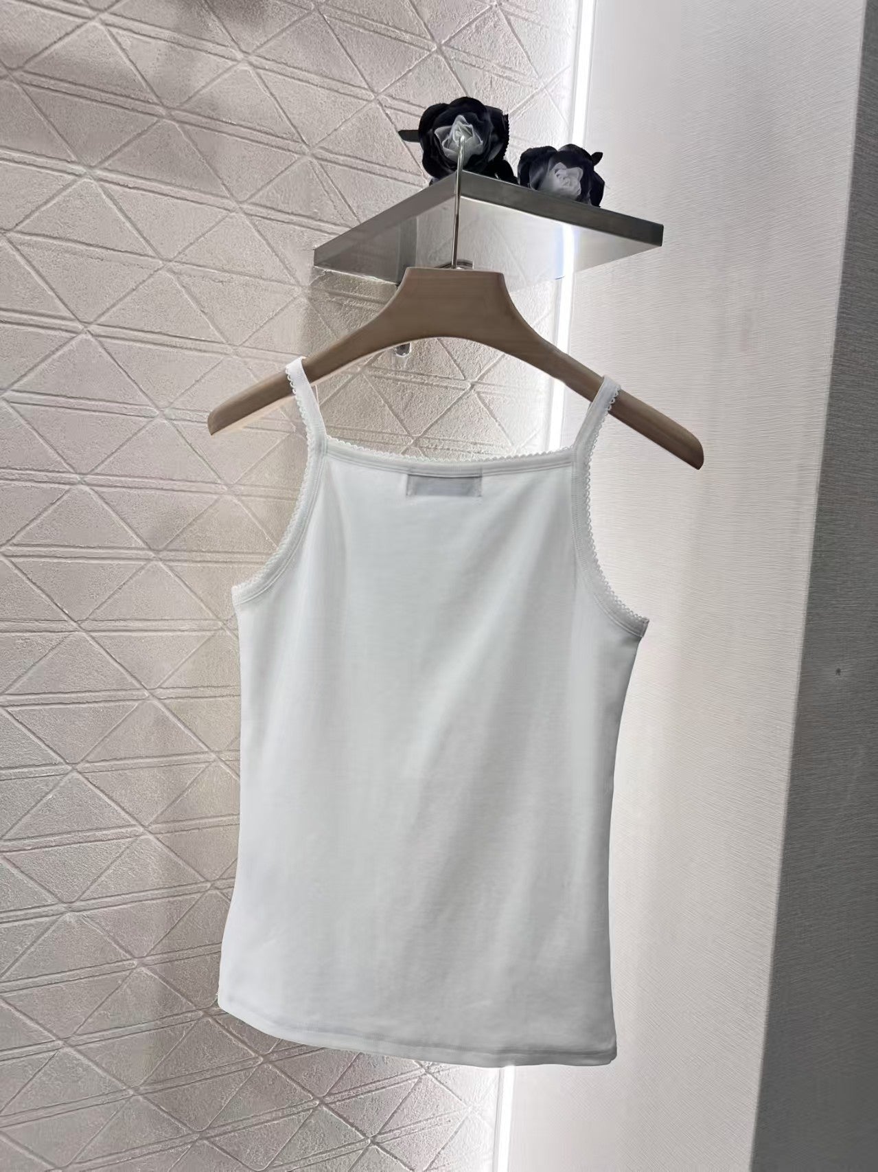 25ss sailboat logo camisole