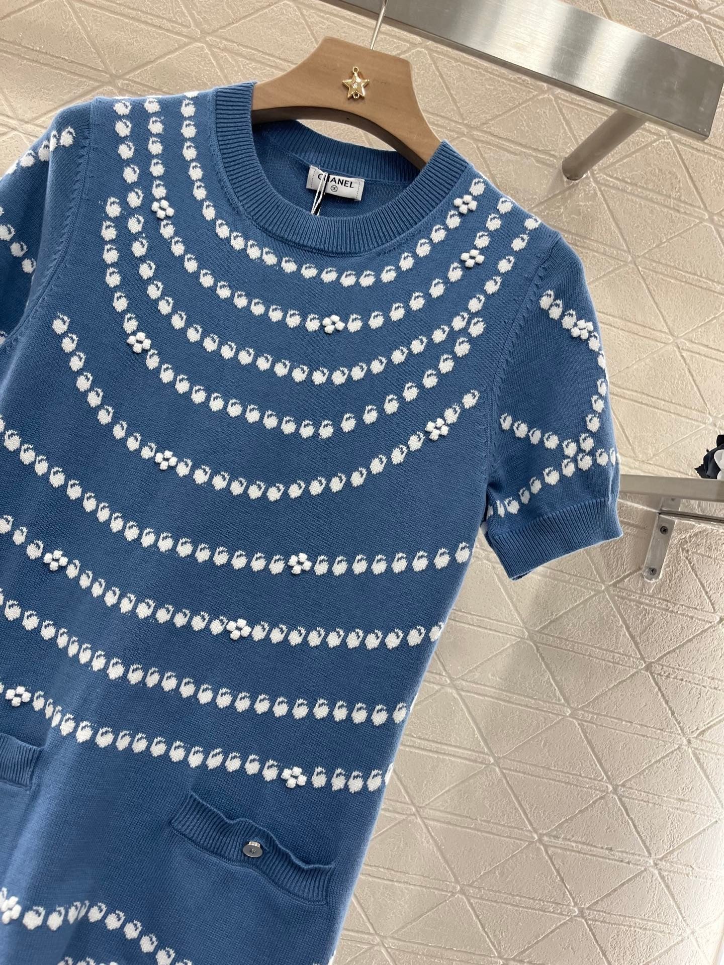 25ss Jacquard knit dress with pendant