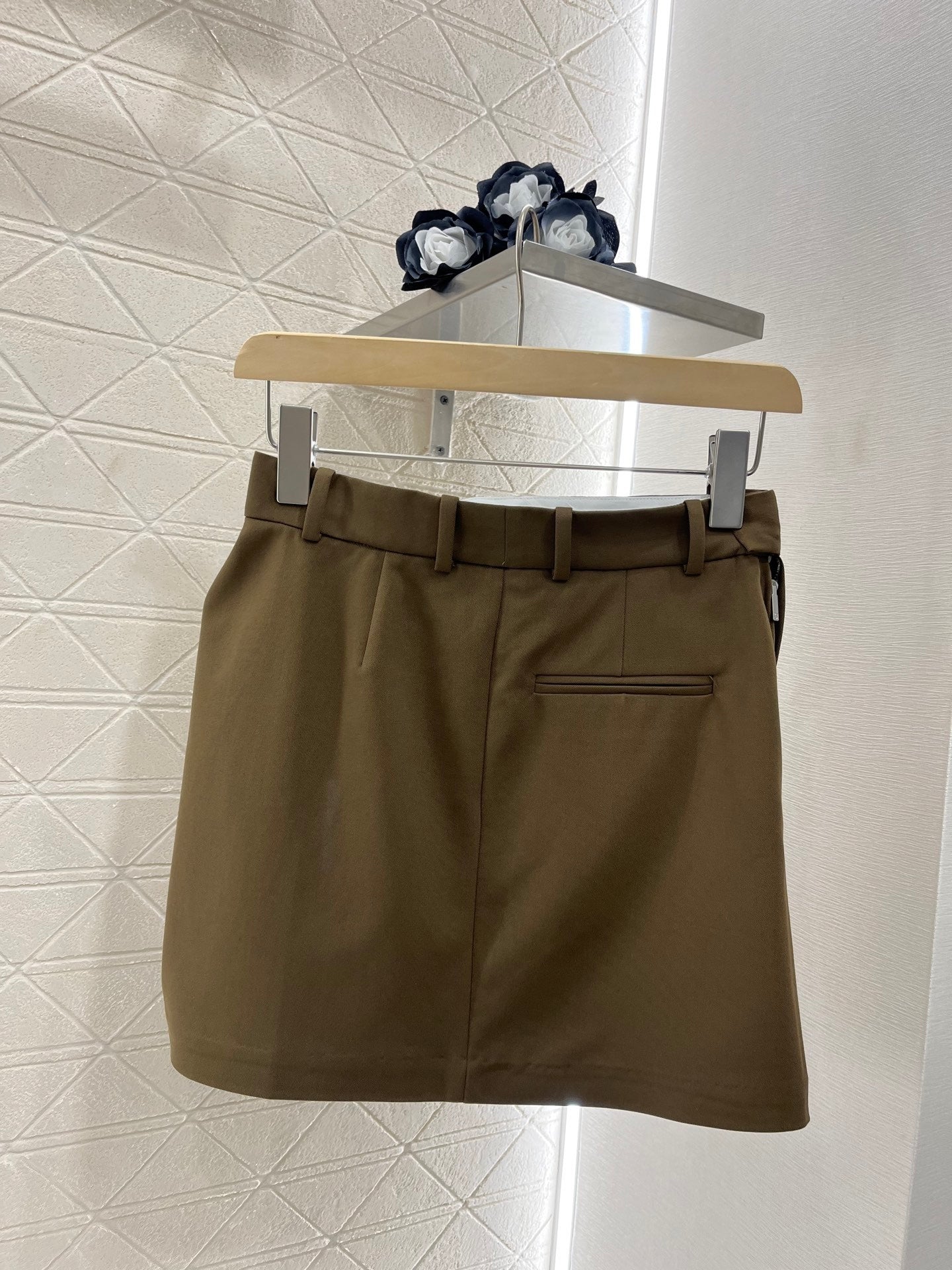 25ss leather label pleated fashionable suit skirt