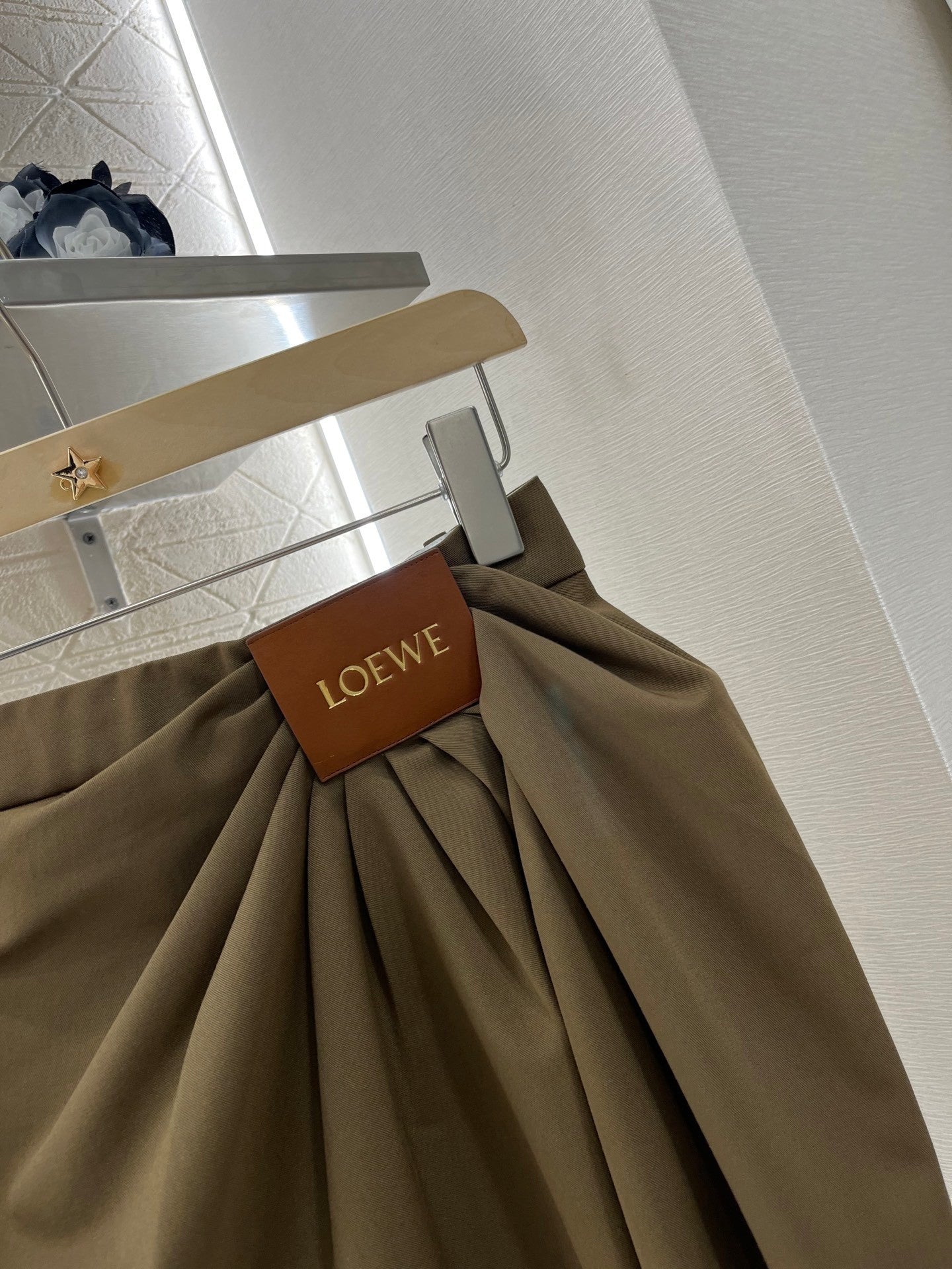 25ss leather label pleated fashionable suit skirt