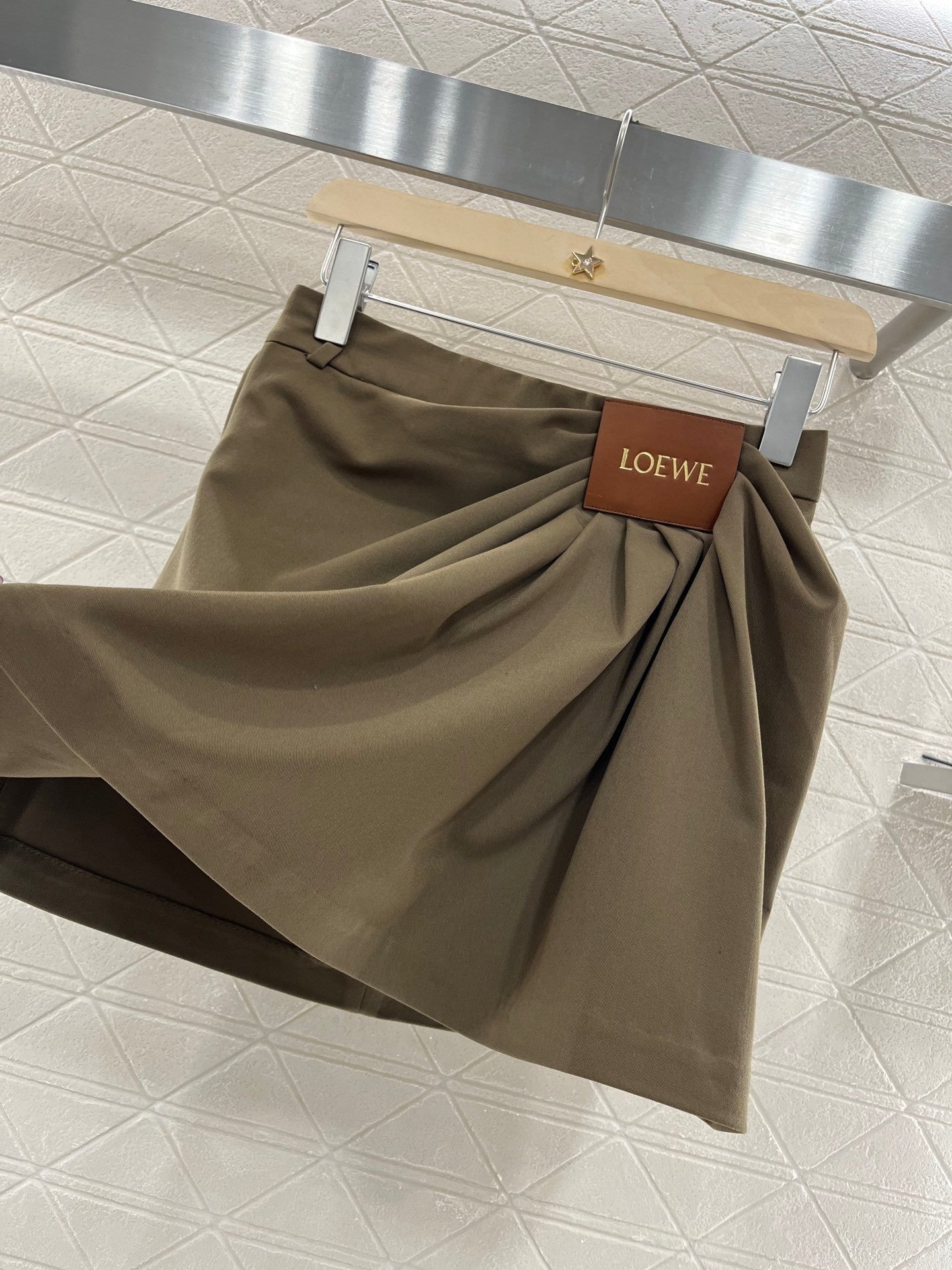 25ss leather label pleated fashionable suit skirt