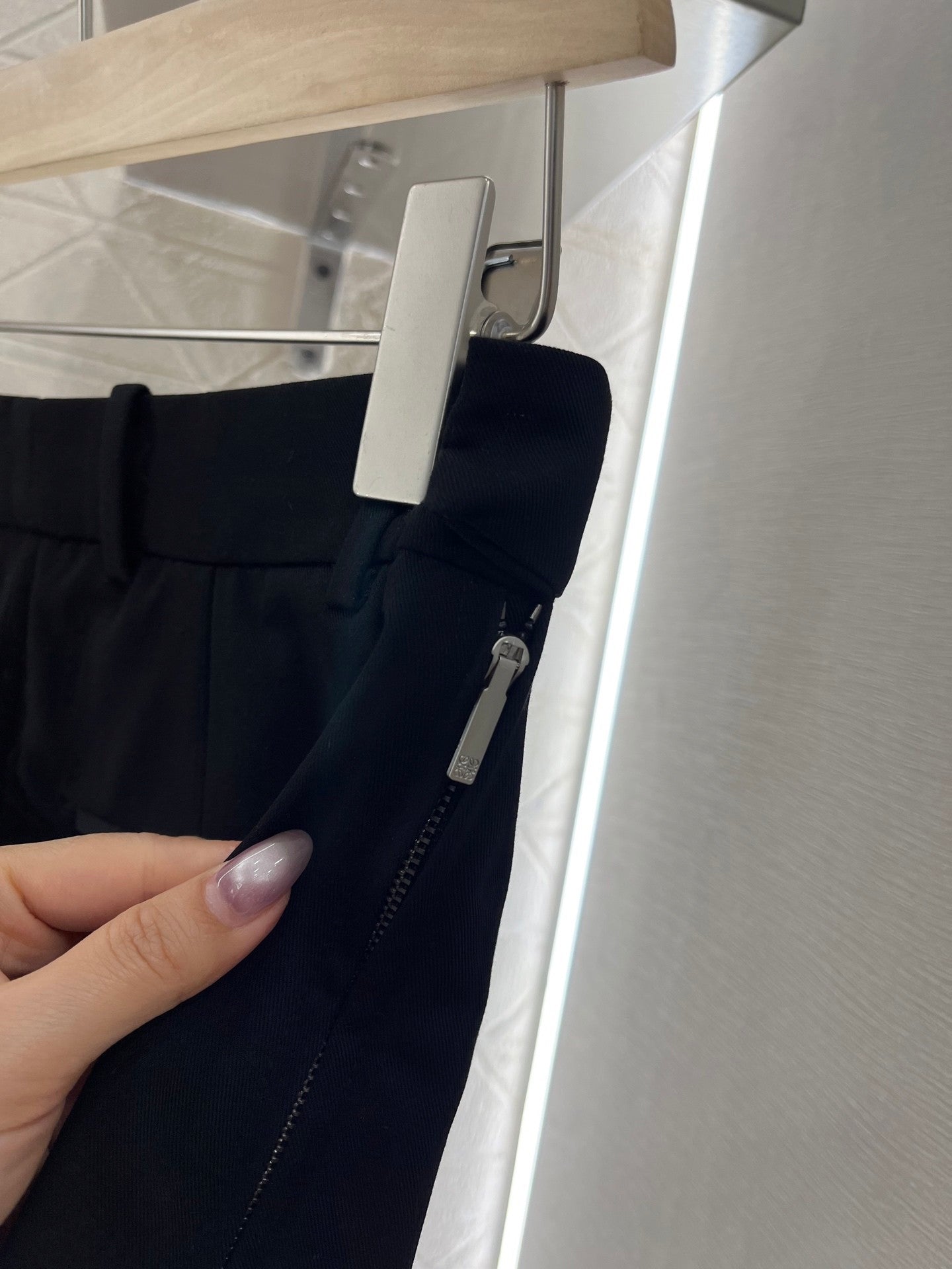 25ss leather label pleated fashionable suit skirt
