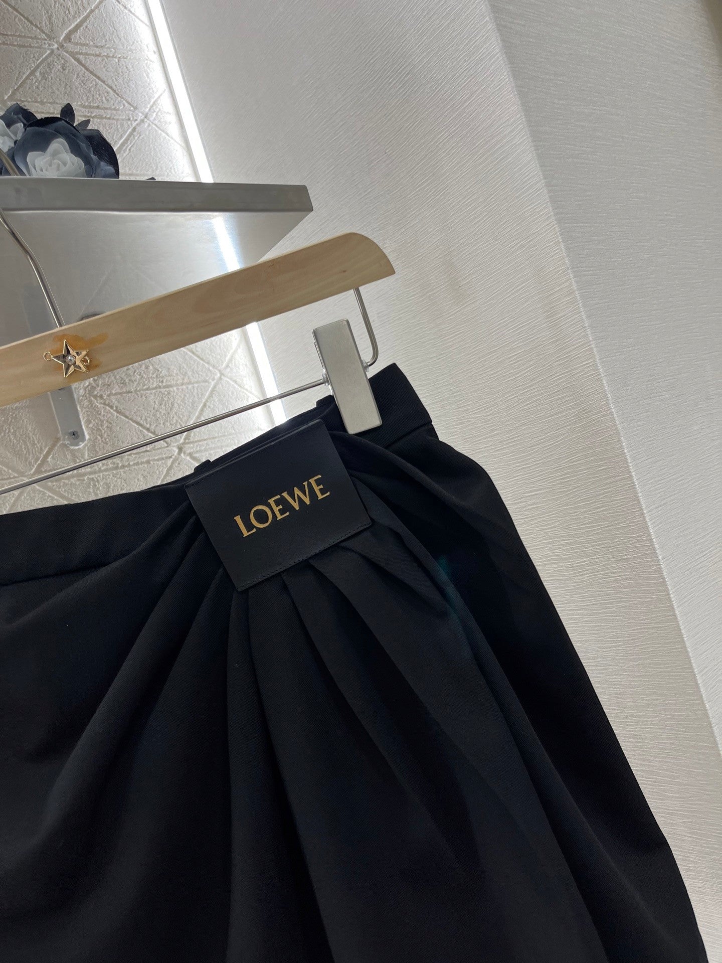 25ss leather label pleated fashionable suit skirt