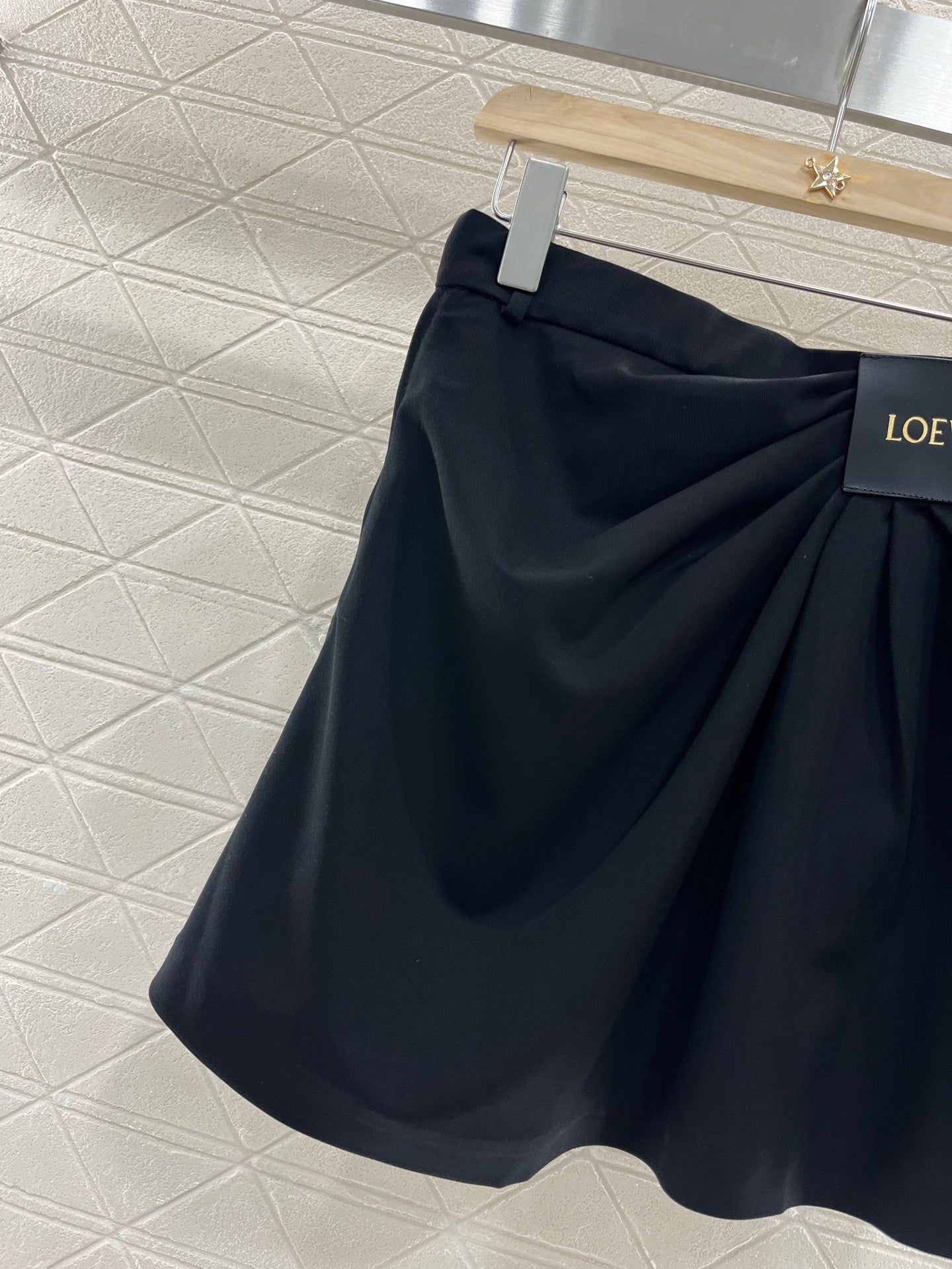 25ss leather label pleated fashionable suit skirt