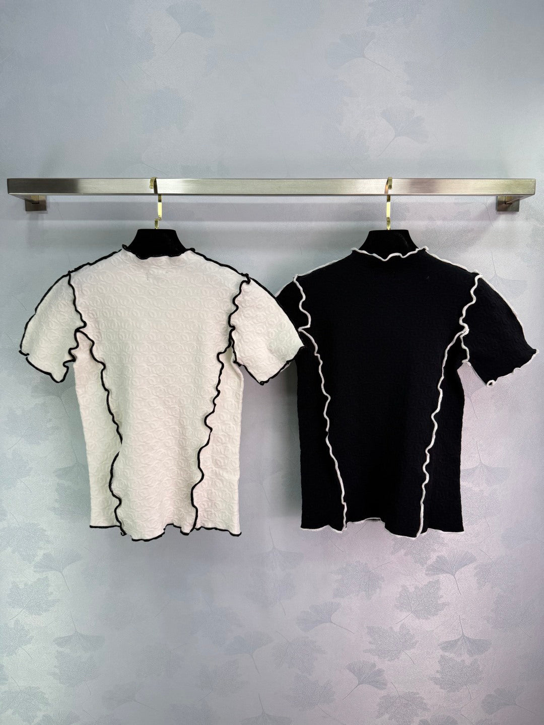 Double jacquard knit short-sleeved top