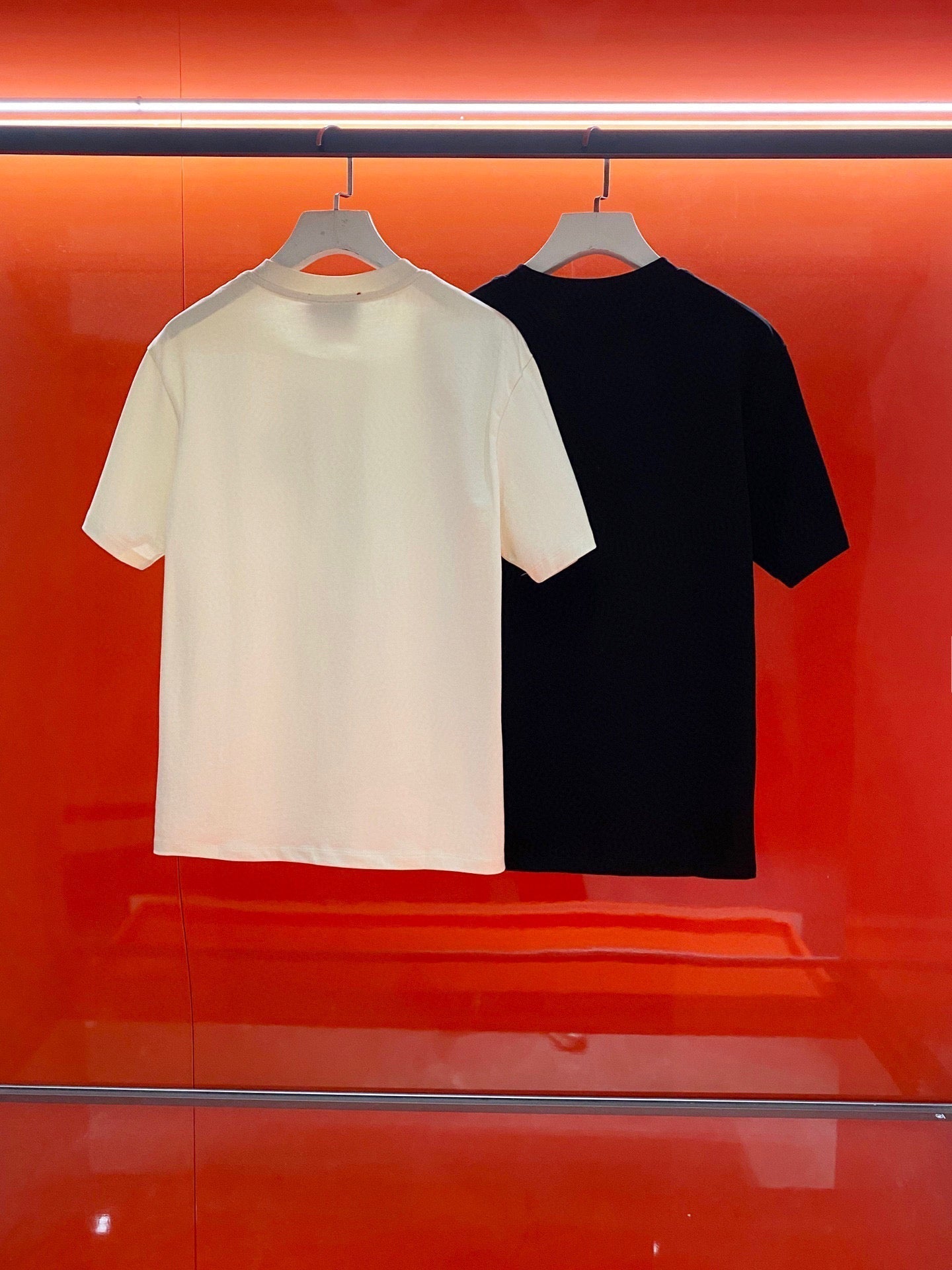 25 Spring/Summer Collection Red and Green Logo Cotton Short Sleeve T-Shirt