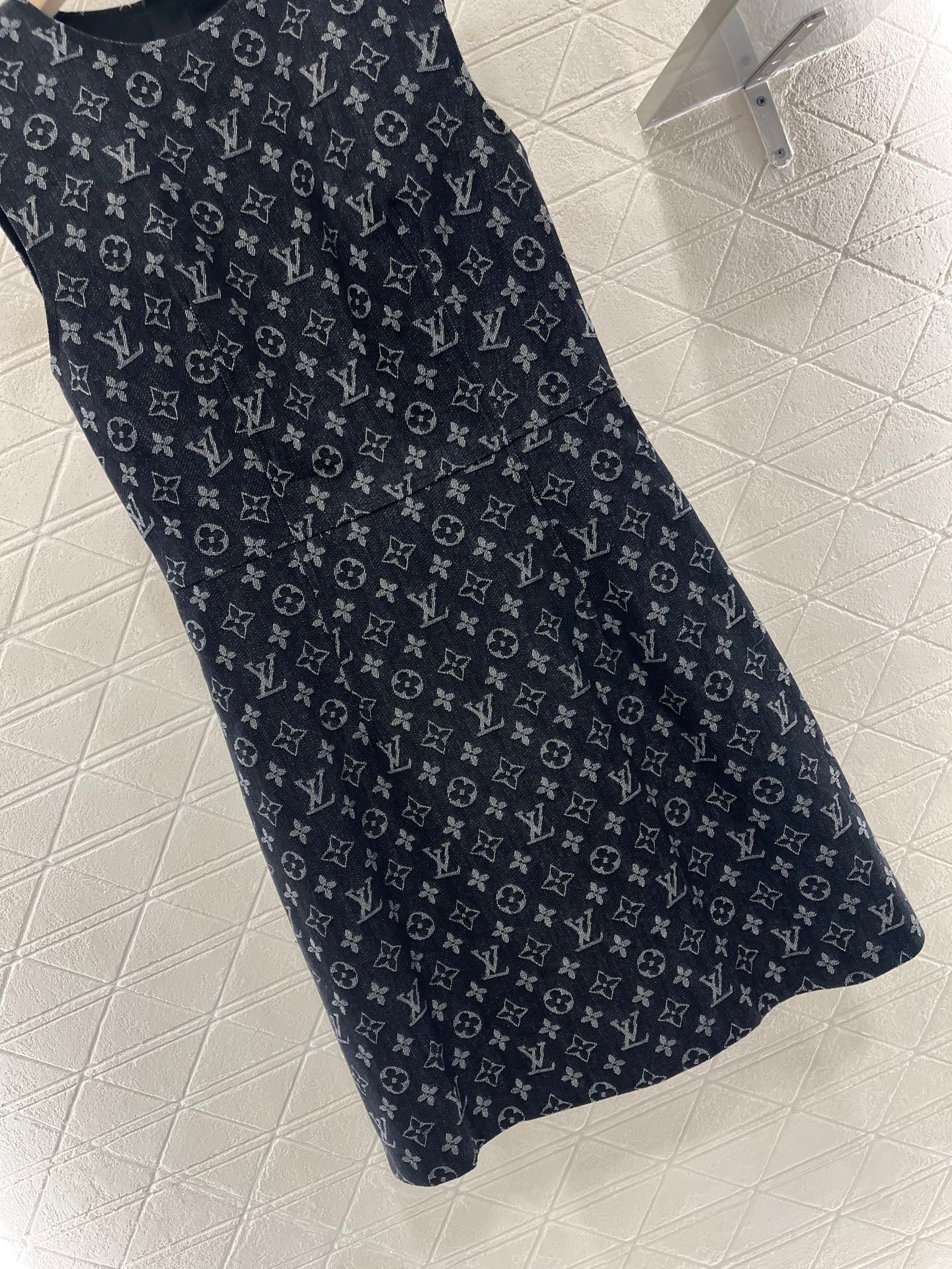 L Jacquard Denim Vest Skirt