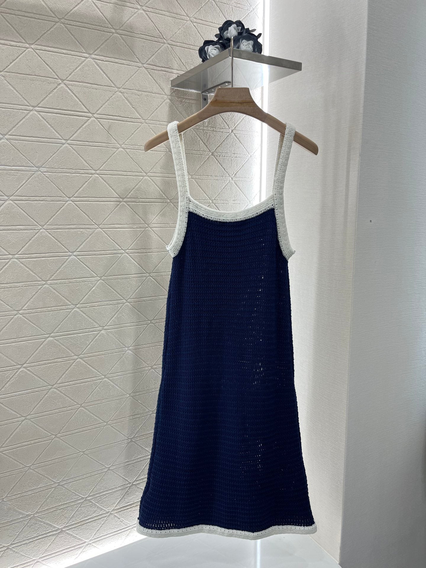 25ss Knitted contrast hem suspender skirt