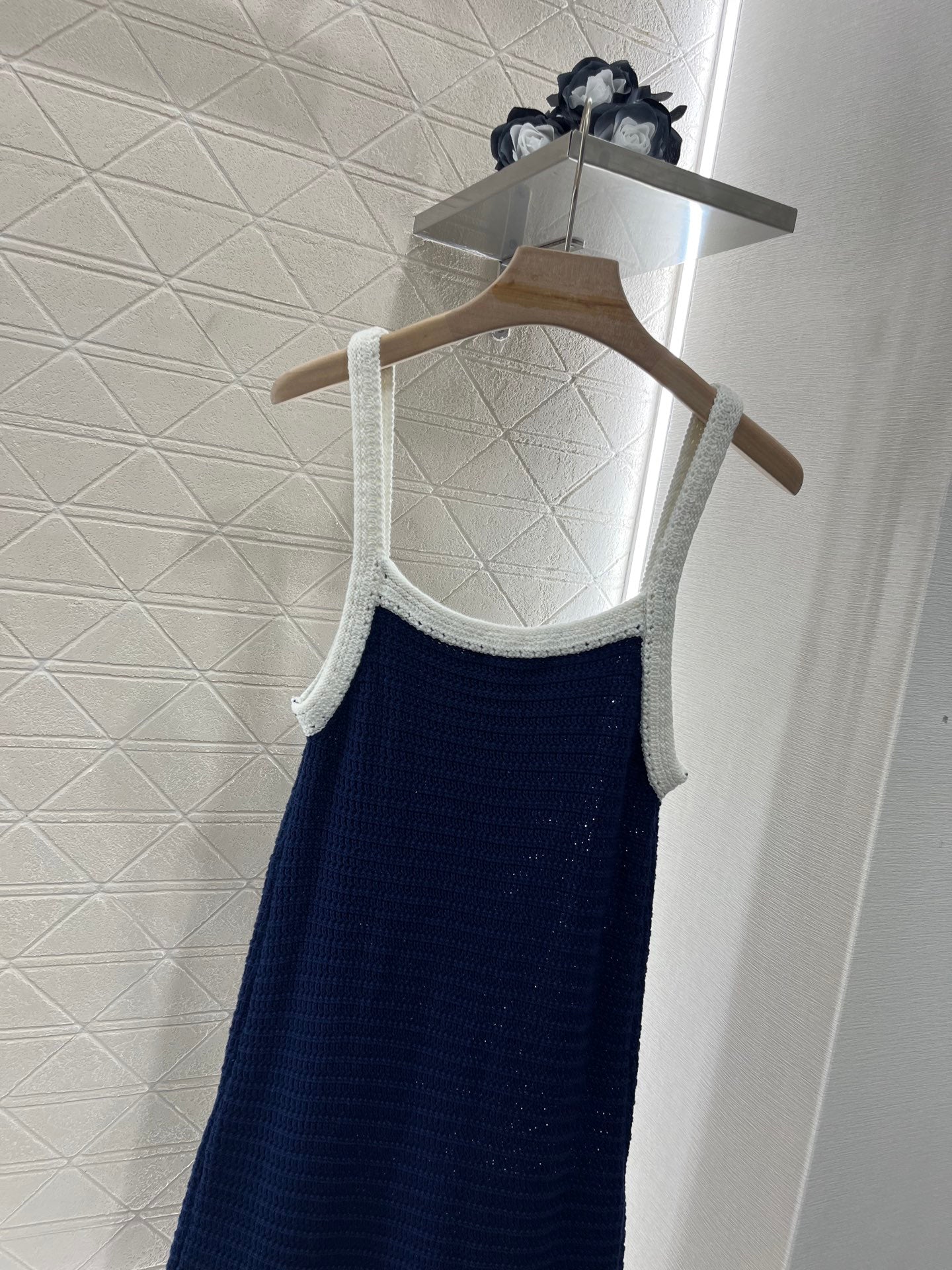 25ss Knitted contrast hem suspender skirt