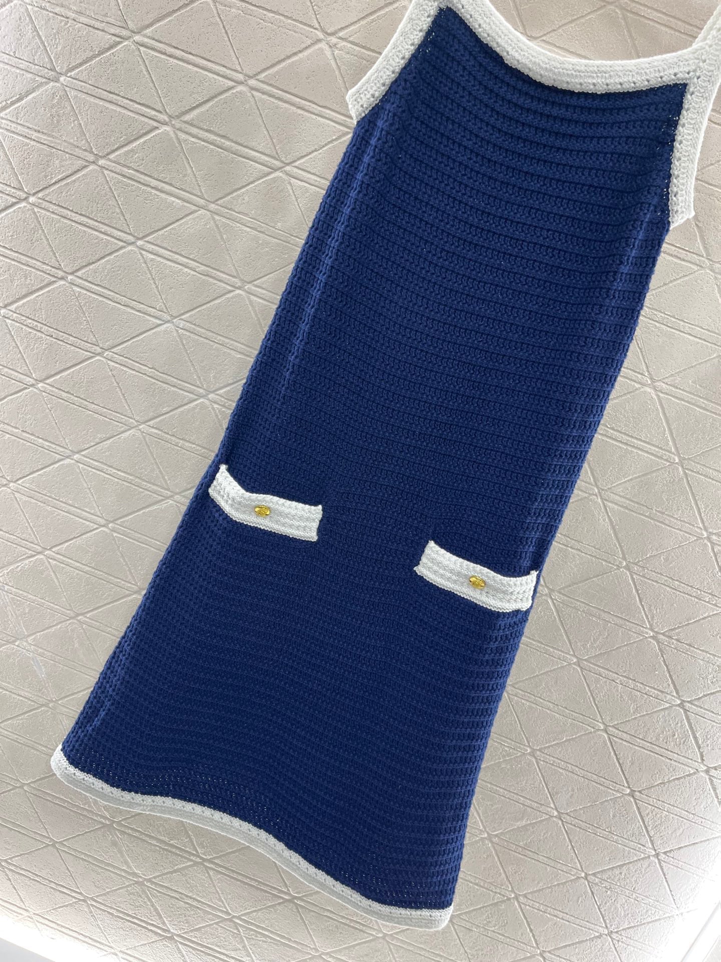 25ss Knitted contrast hem suspender skirt