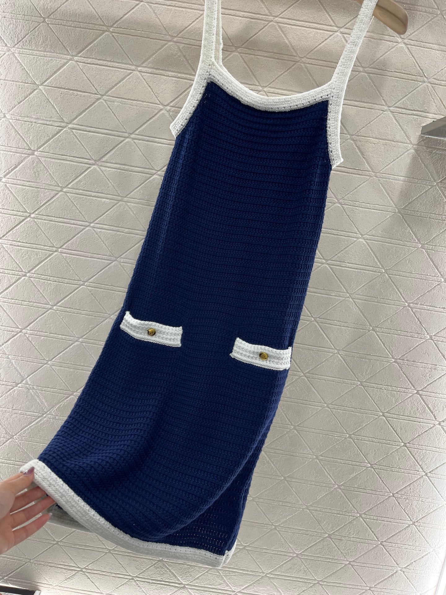 25ss Knitted contrast hem suspender skirt