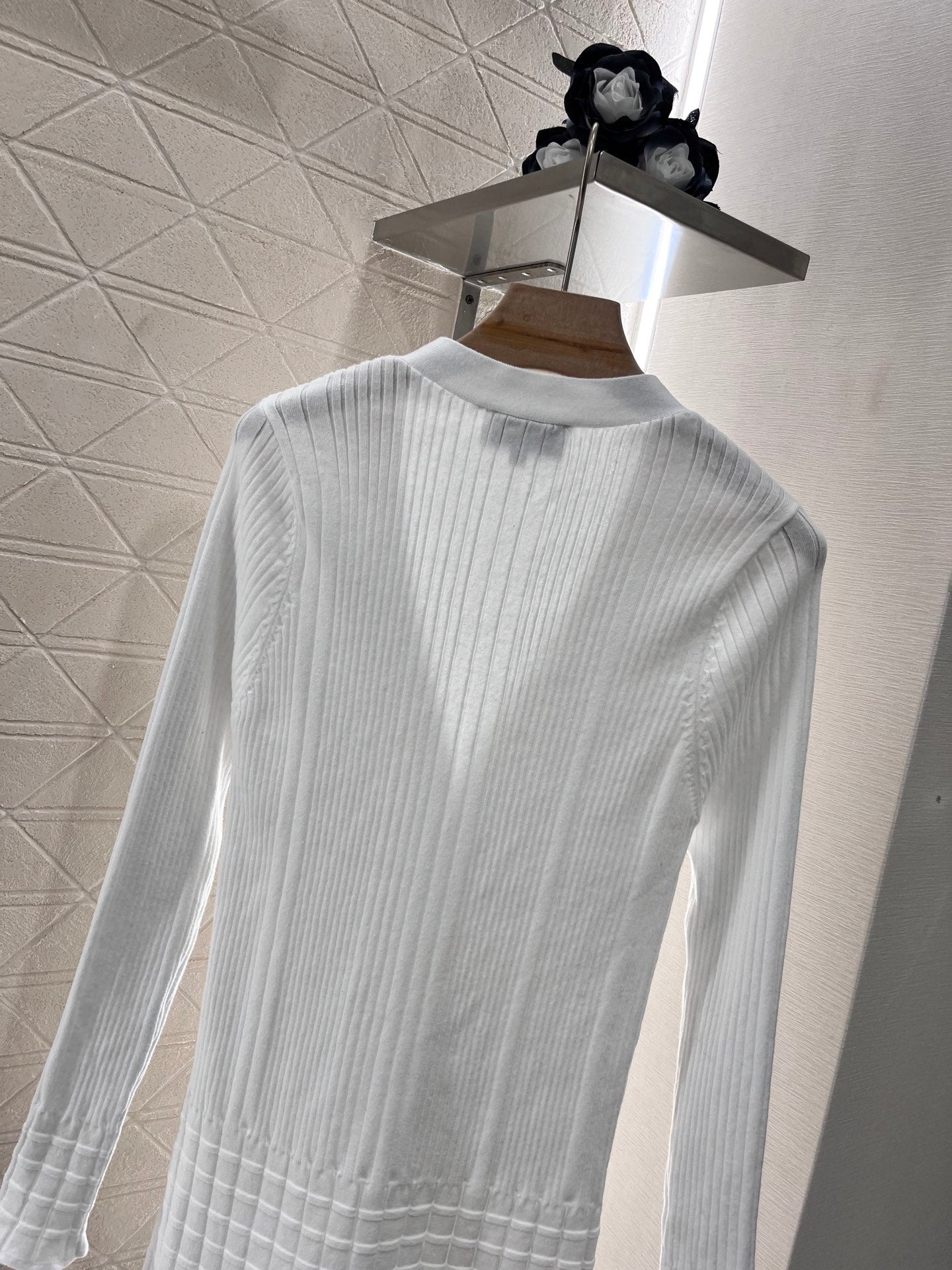 C Floral patterned v-neck placket Knit dress