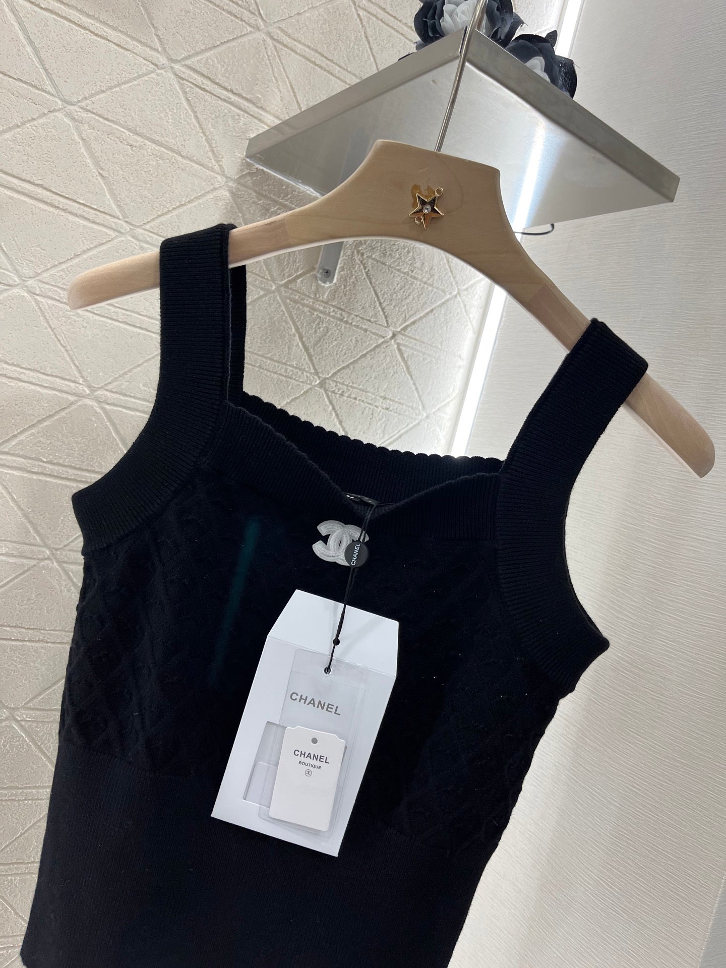 Plume Knit Vest