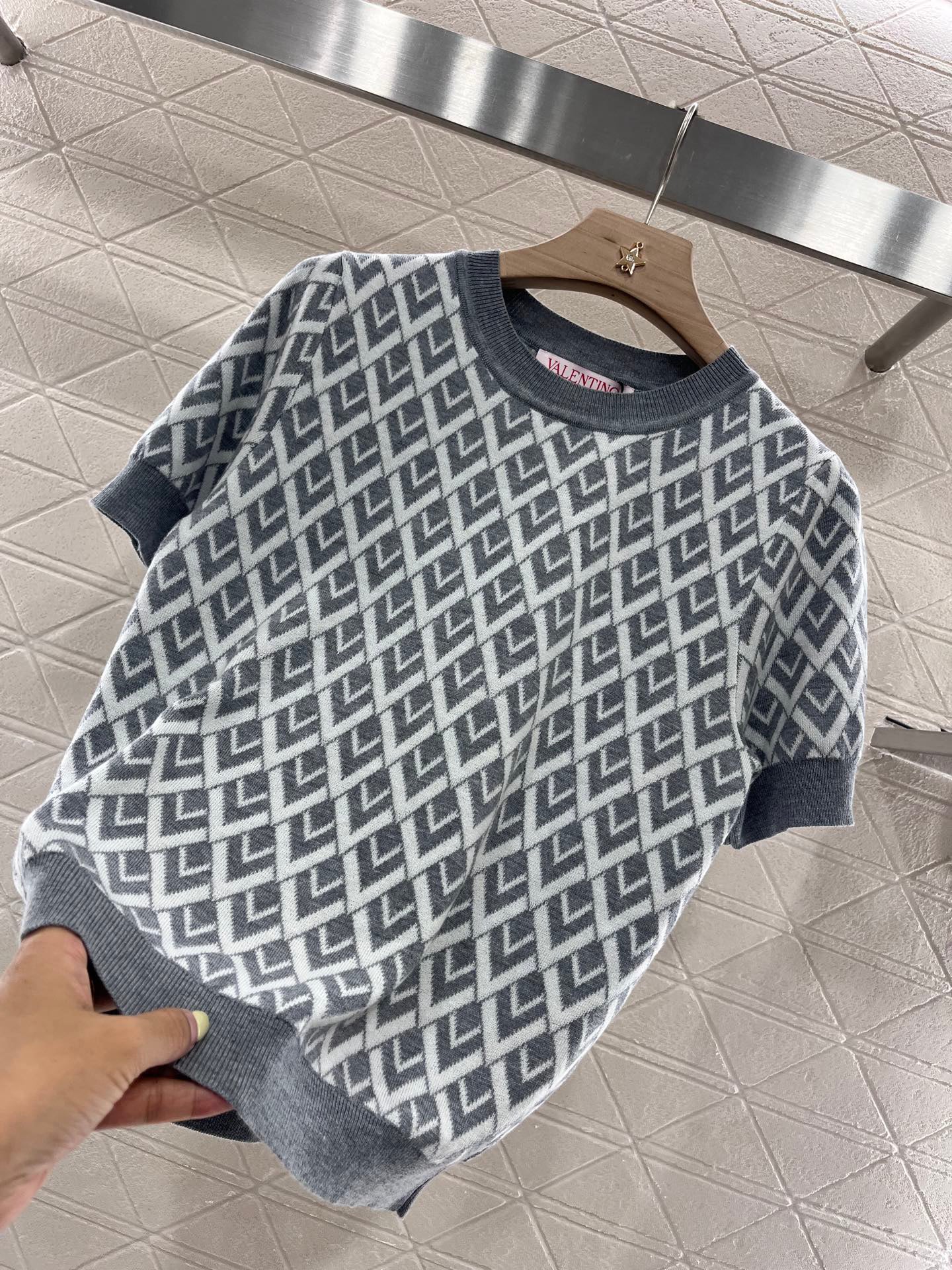25 round neck jacquard knitted short sleeves