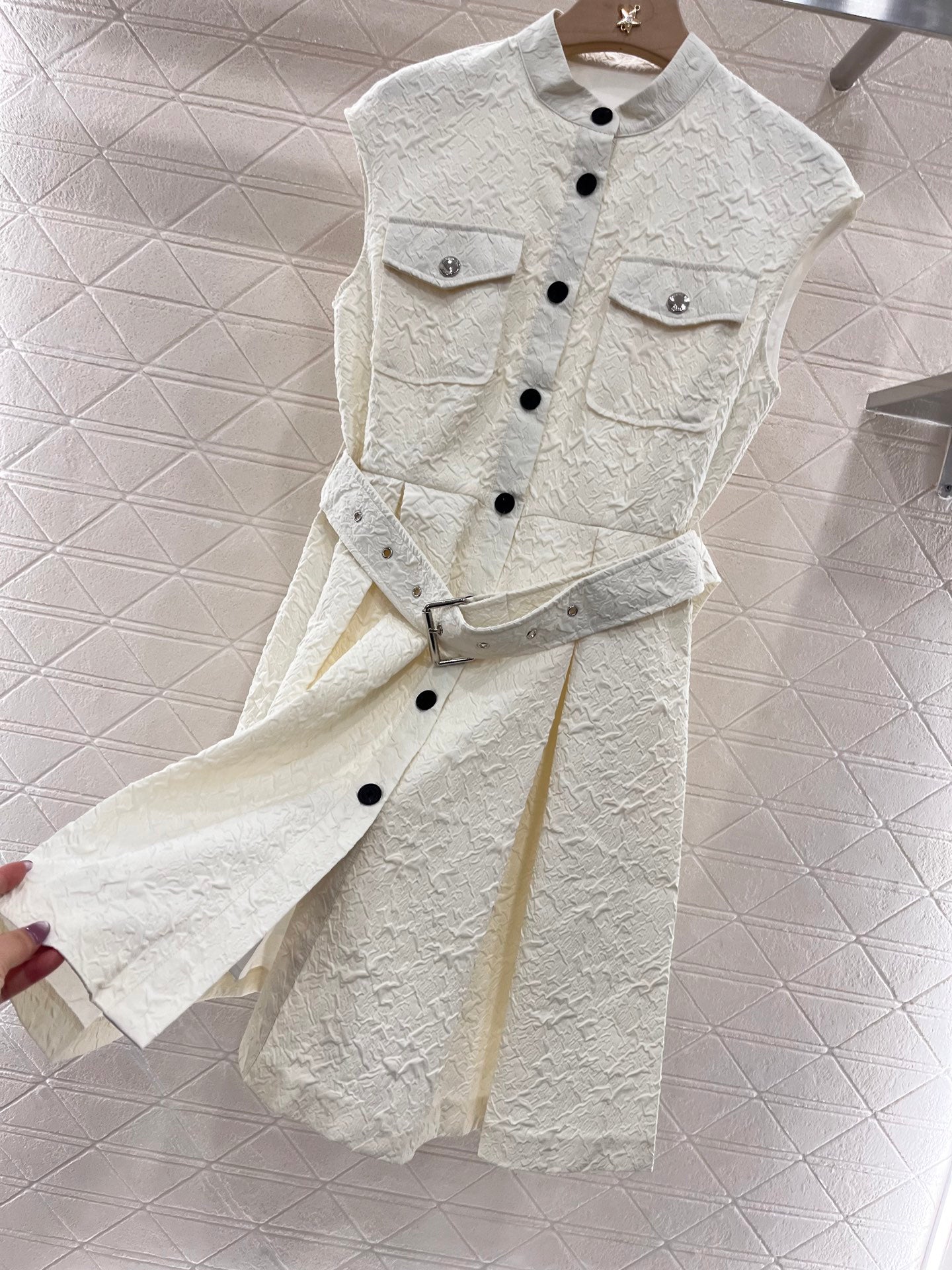 25 Stand Collar Sleeveless Belted Dress