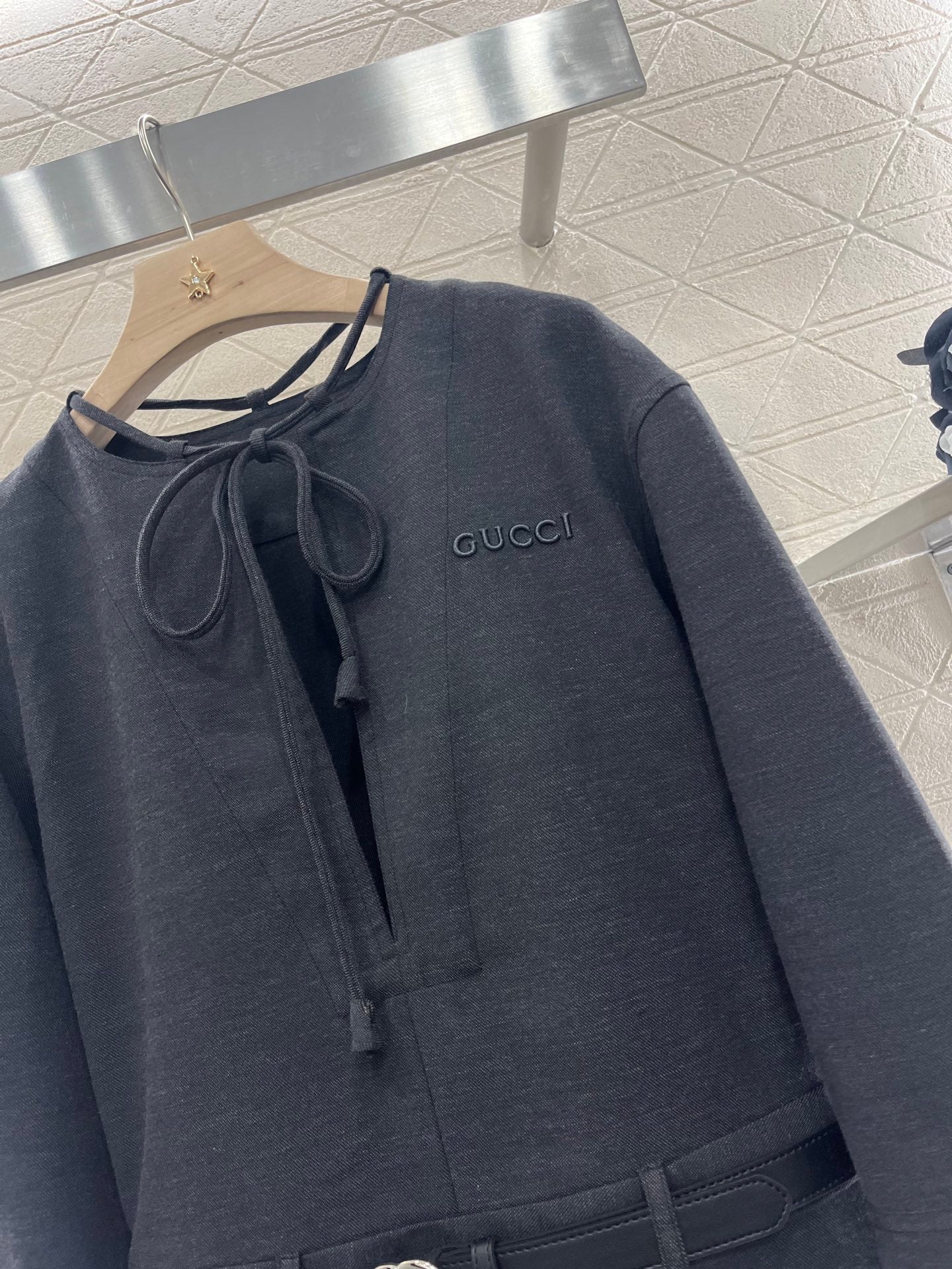 25 Lace-up long-sleeved jacket