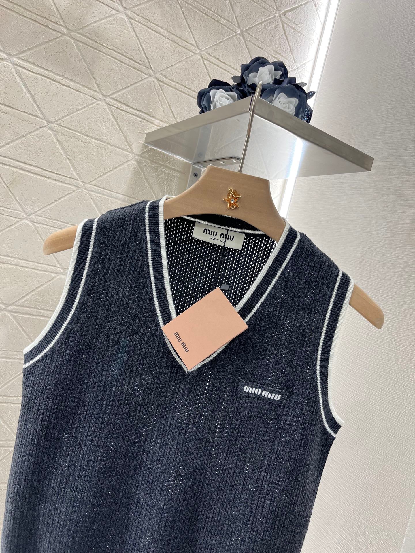 25ss Striped collar knitted vest