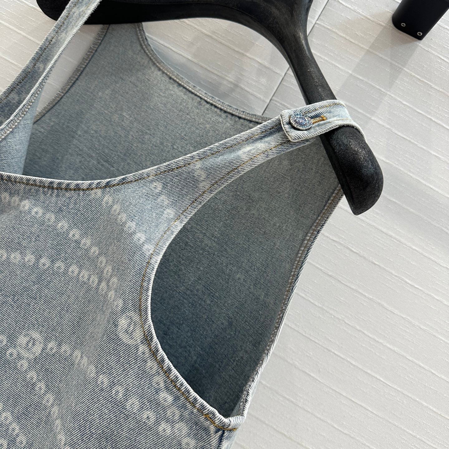 25ss Chain Print Vintage Washed Blue Denim Vest Dress