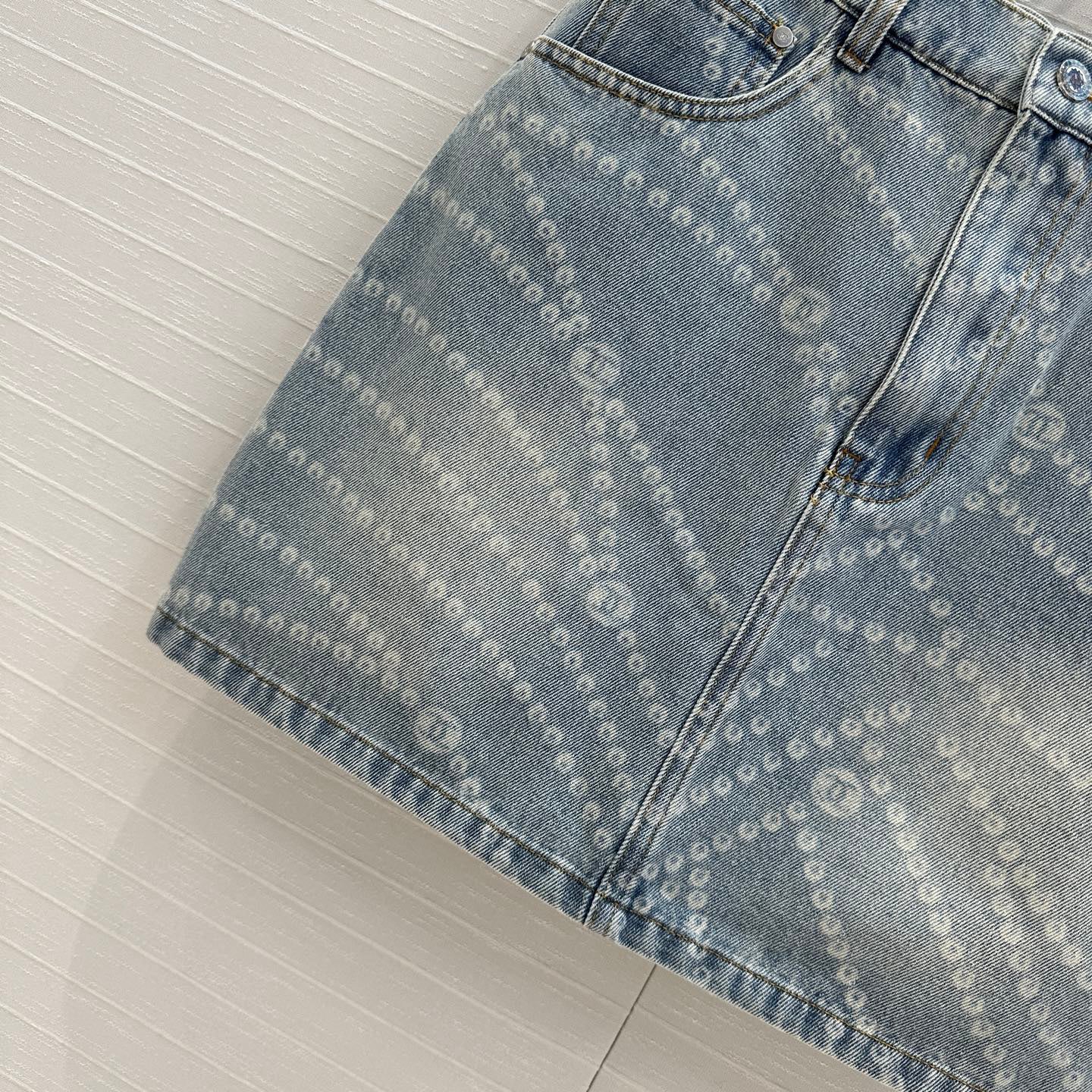 25ss Chain Print Vintage Washed Blue Denim Skirt