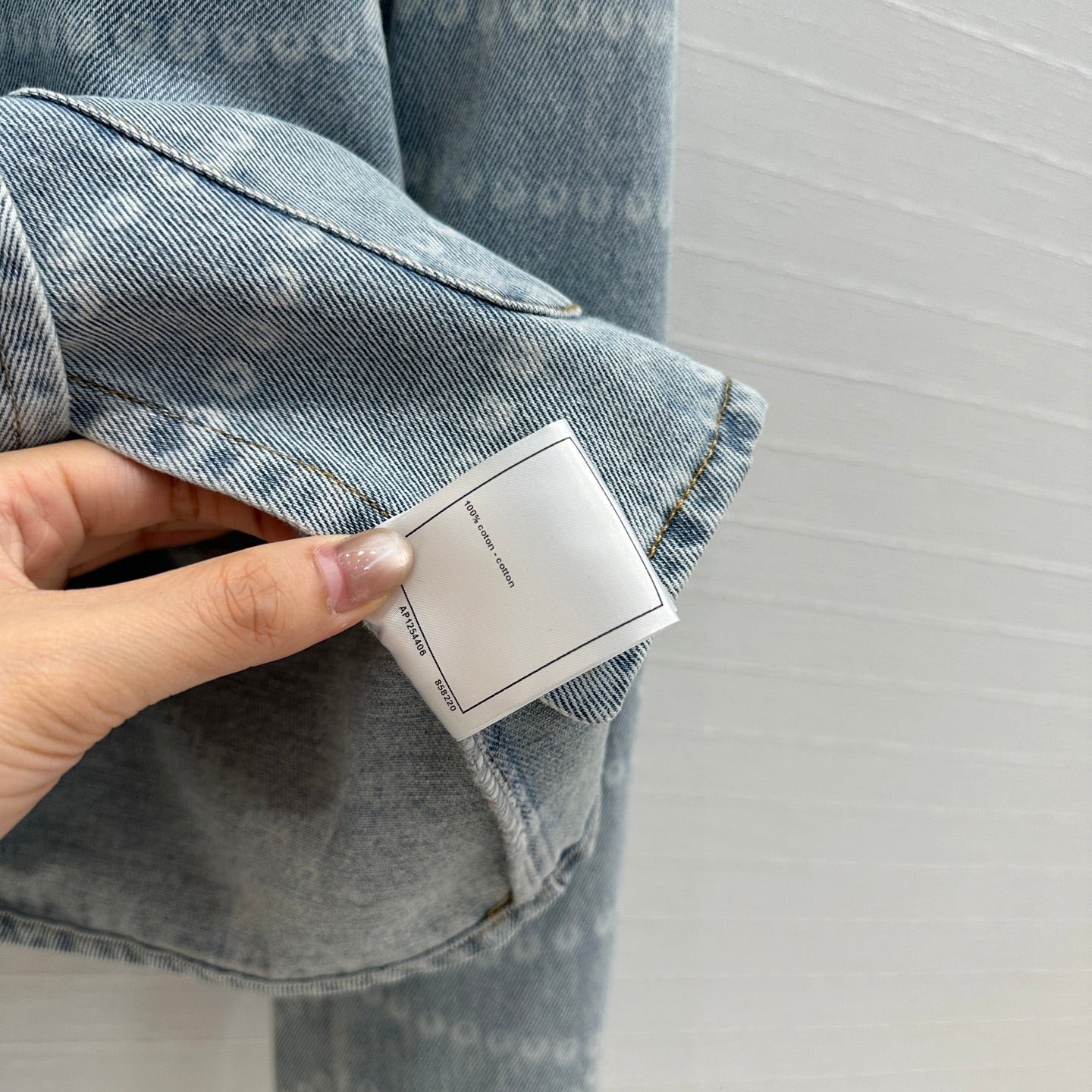25ss Chain print vintage washed blue denim jacket