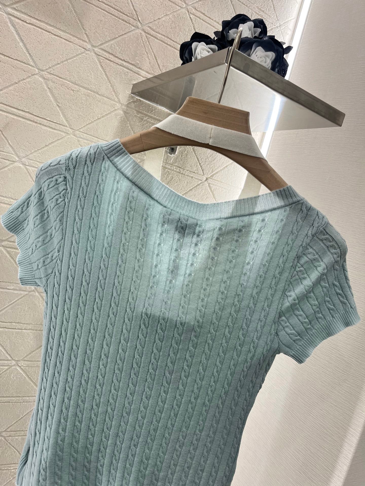 25ss Halter neck panelled knit top